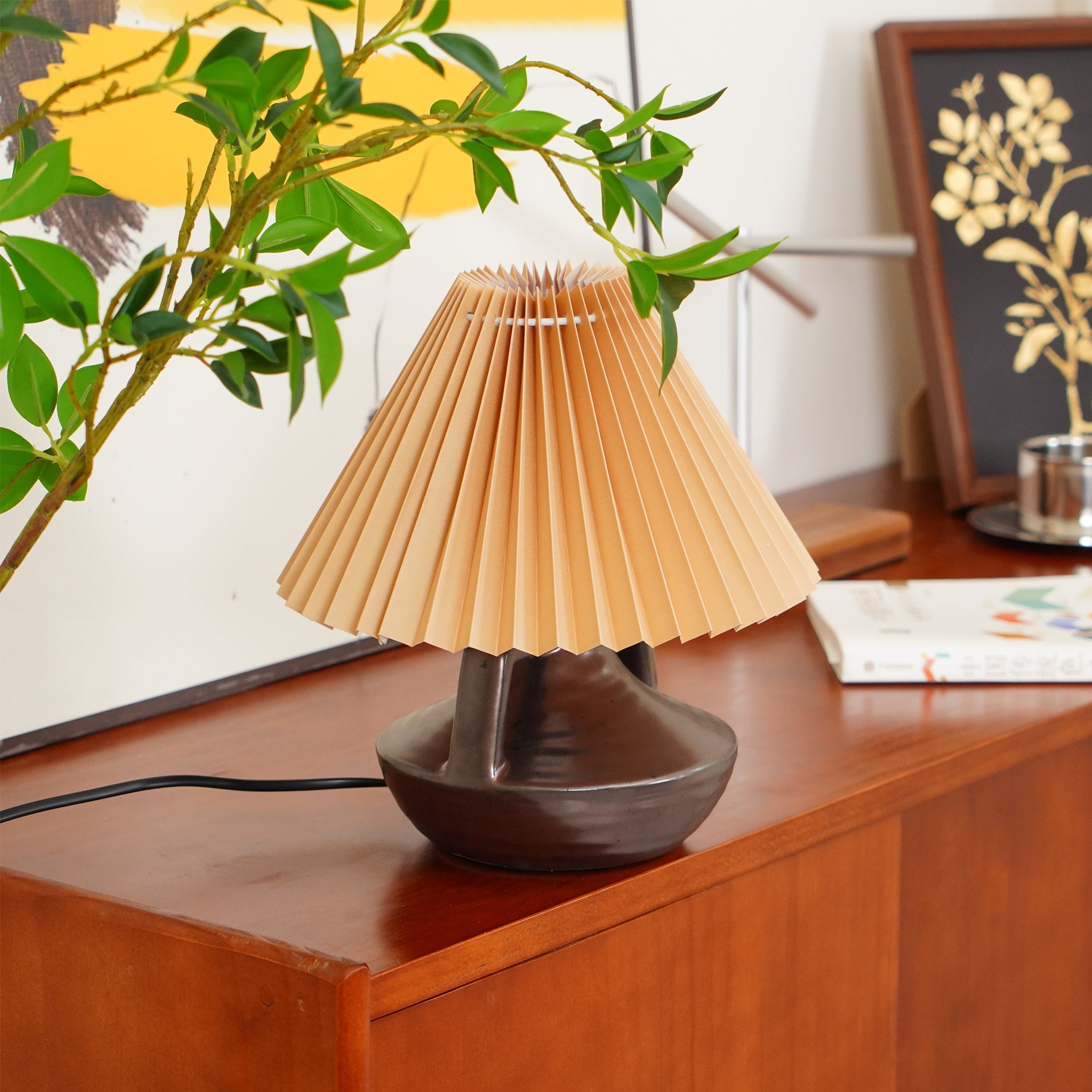 Winthrop Folds Table Illumination