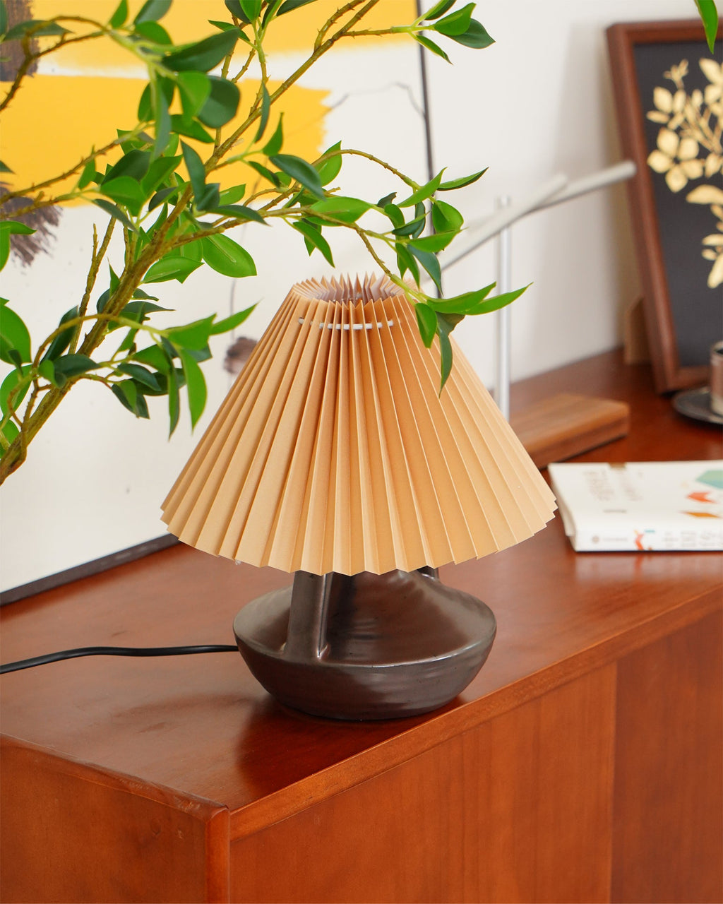 Winthrop Folds Table Illumination
