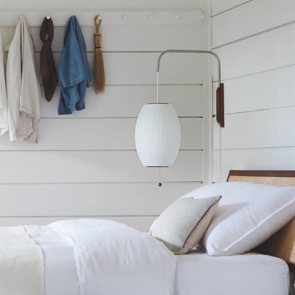 THISTLEWOOD GLOWING WALL SCONCE