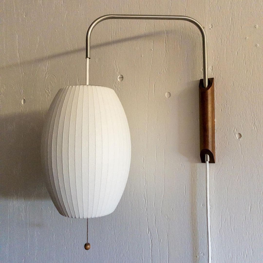 THISTLEWOOD GLOWING WALL SCONCE