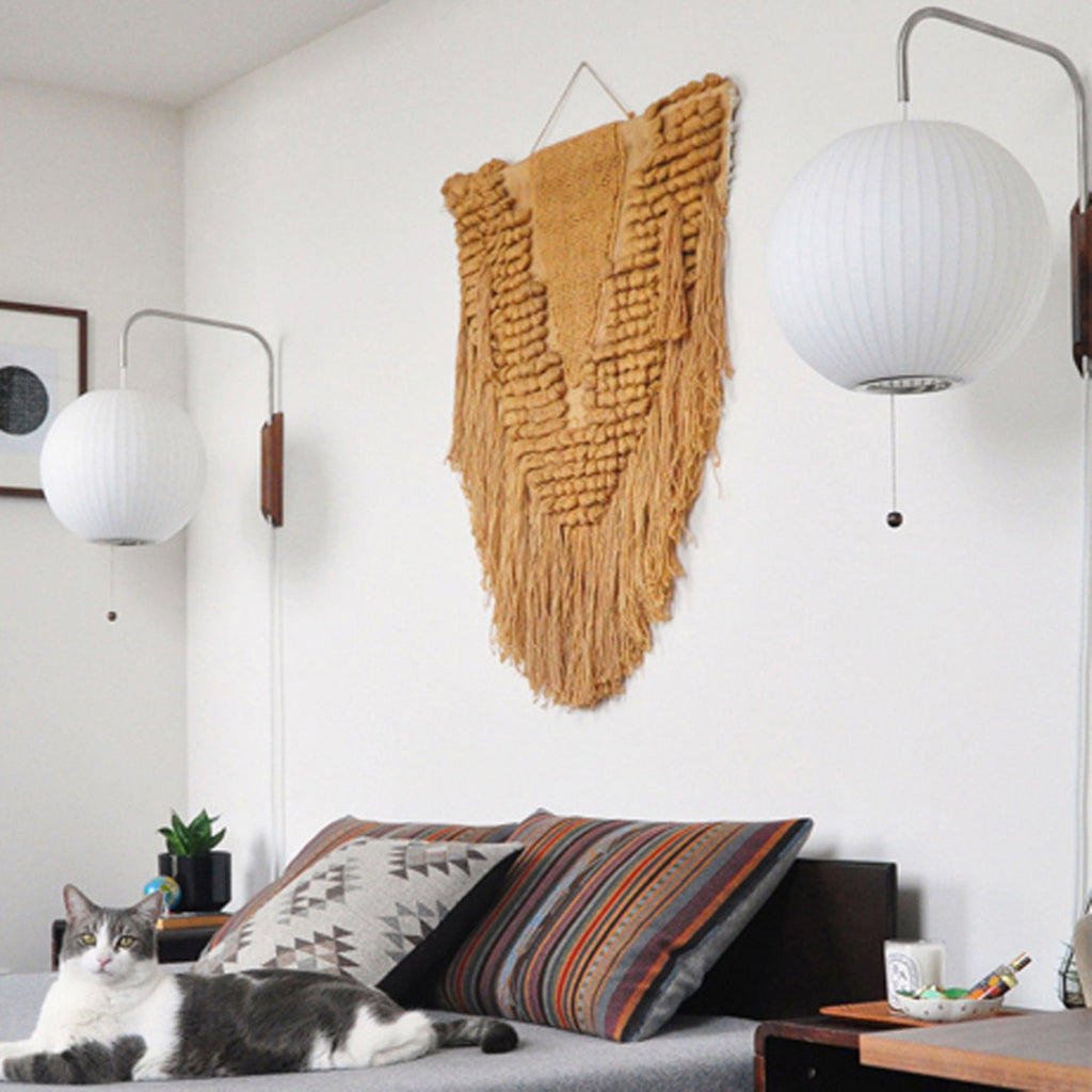 THISTLEWOOD GLOWING WALL SCONCE