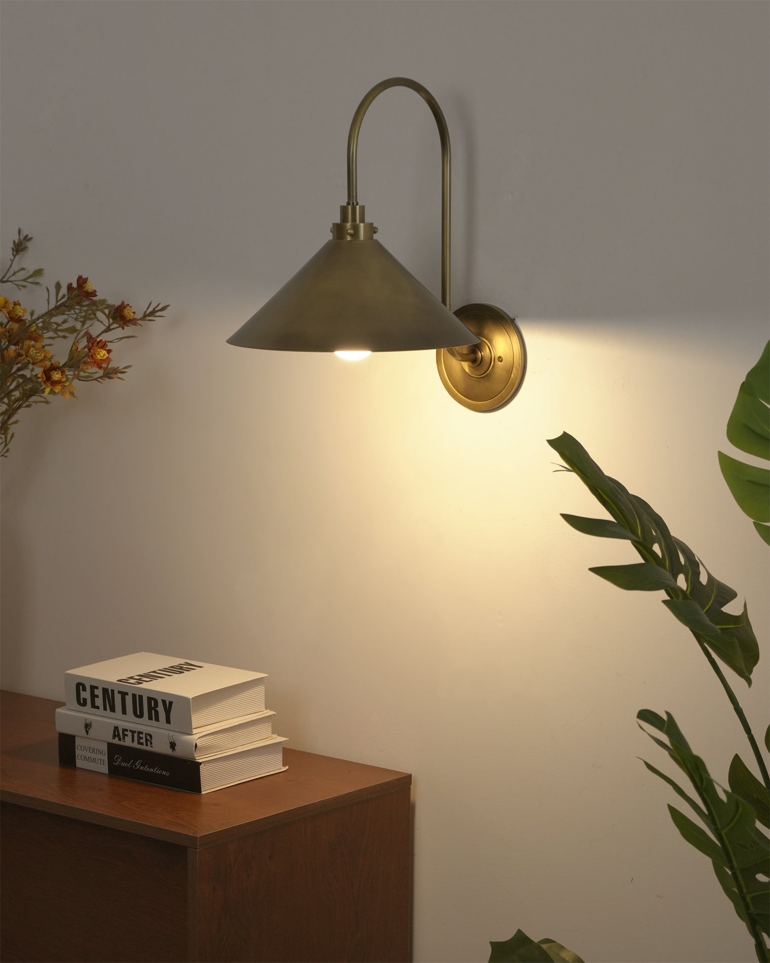 FARROW LUMINAIRE WALL SCONCE