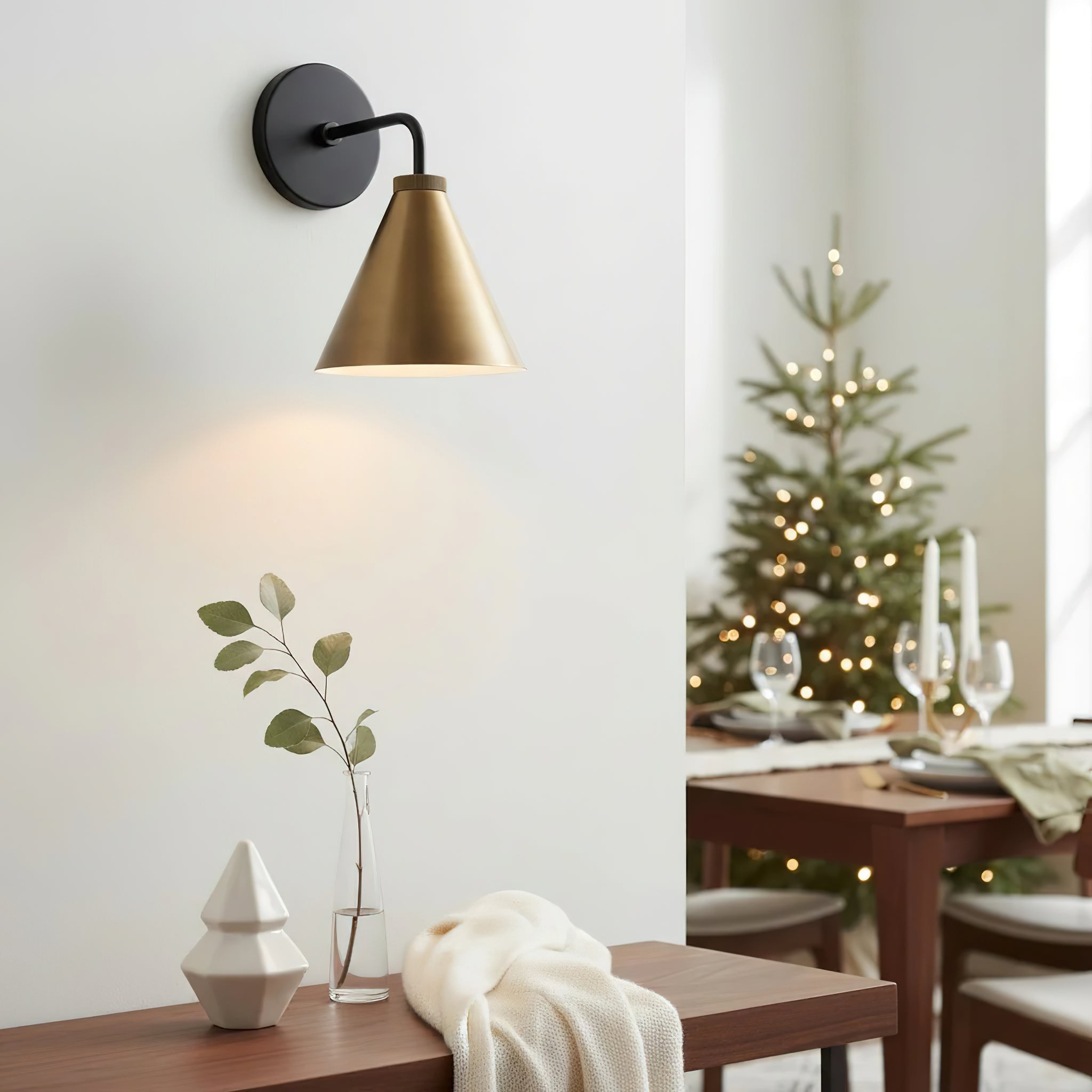 Ravenswood Vintage Lantern Wall Sconce