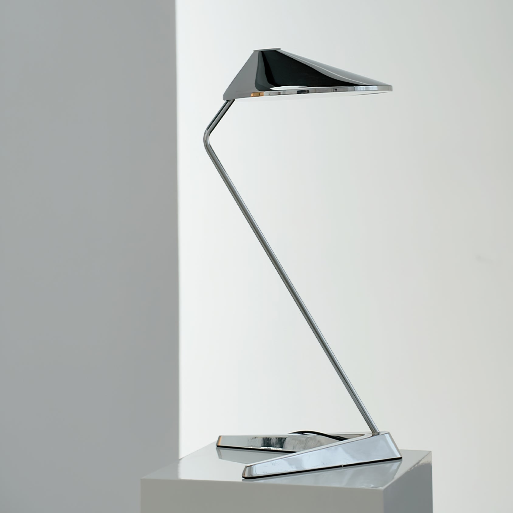 WINTHORPE ILLUMINATION COLUMN LIGHT