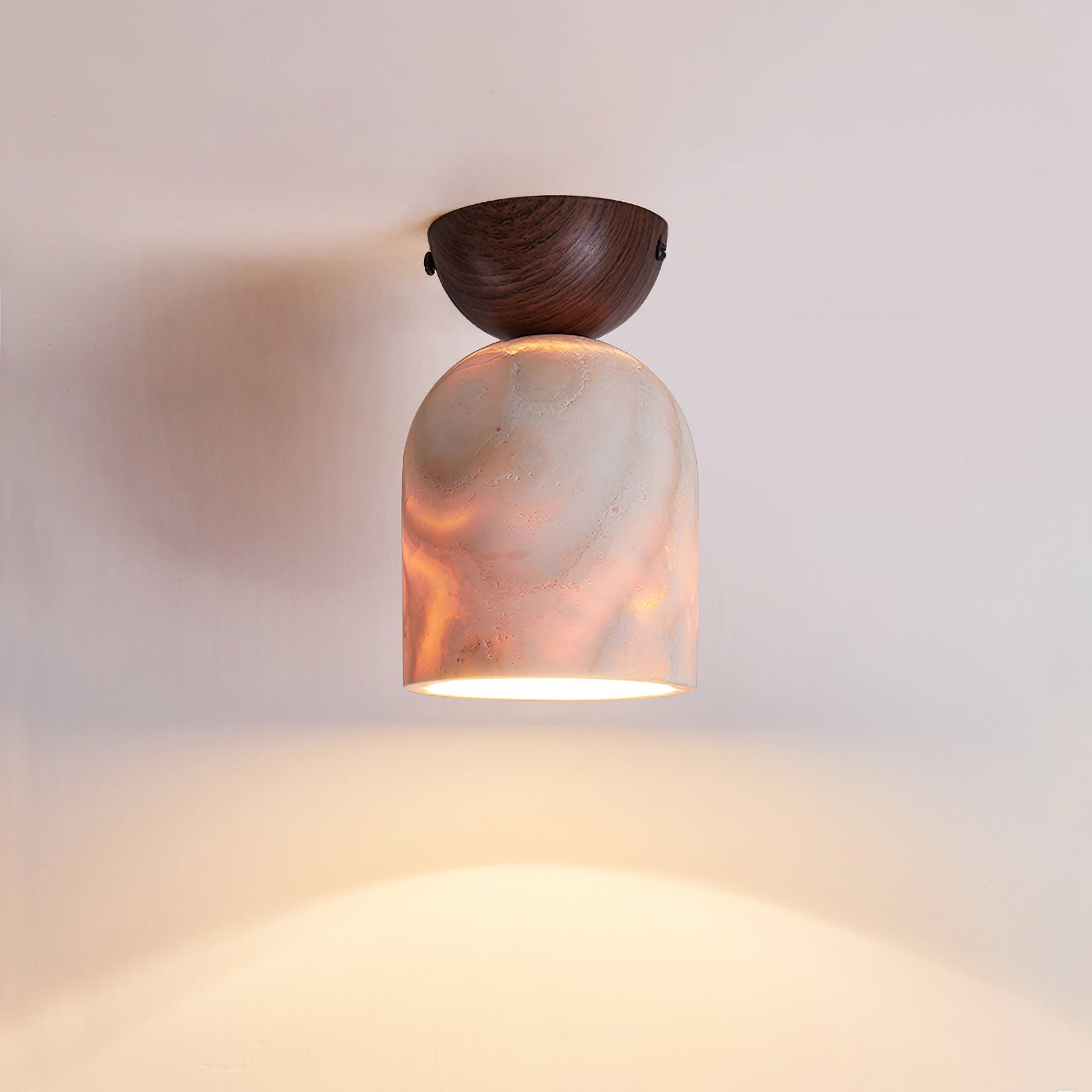 VANDERBILT TRAVERTINE LUMINAIRE