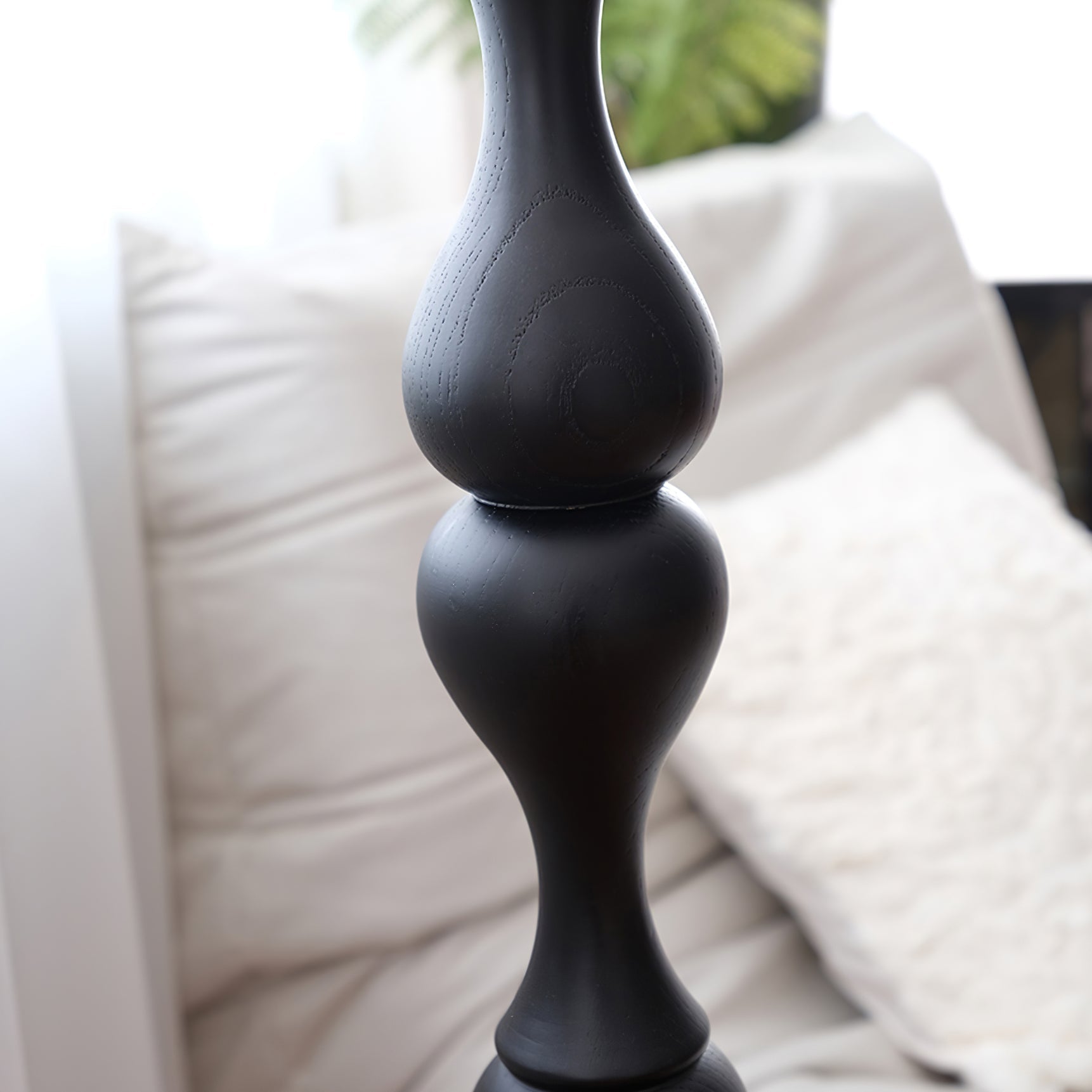 RAVENSCROFT TALL STANDING ILLUMINATOR