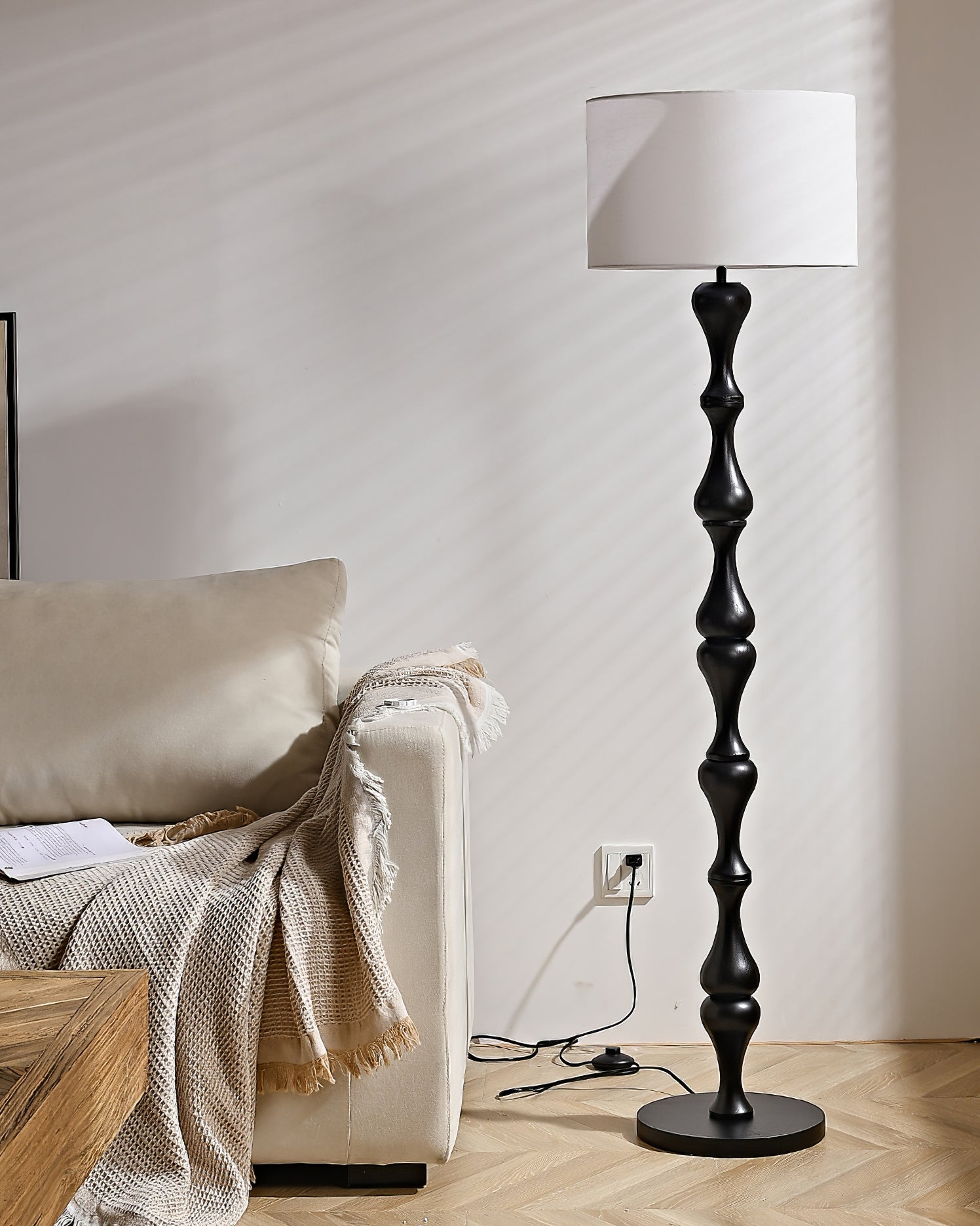 RAVENSCROFT TALL STANDING ILLUMINATOR