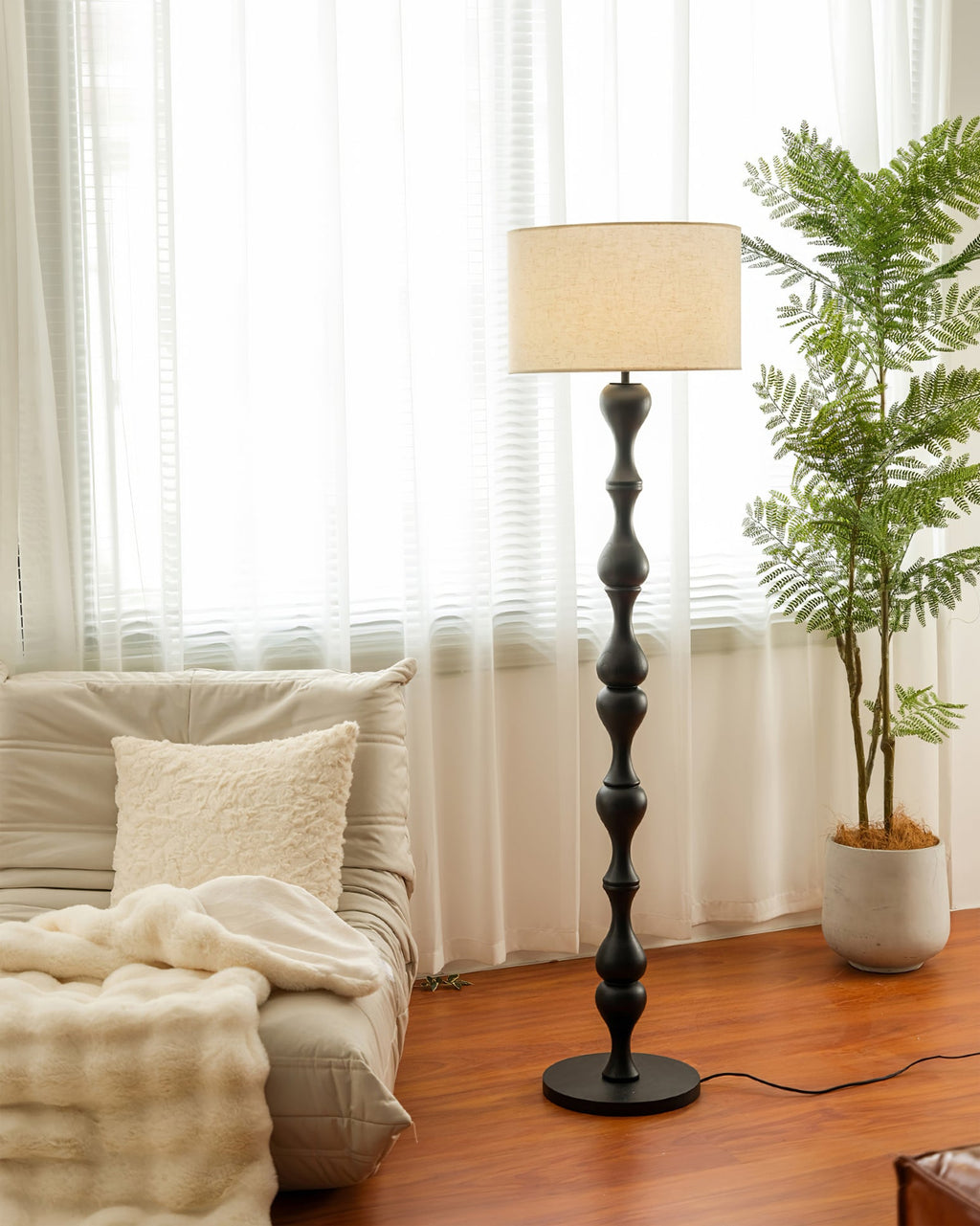RAVENSCROFT TALL STANDING ILLUMINATOR