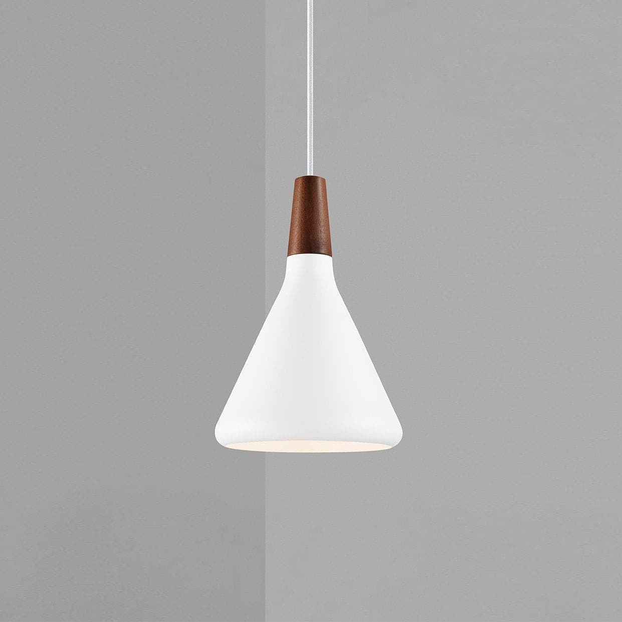 WHITBY HARBOR TEARDROP HANGING LIGHT