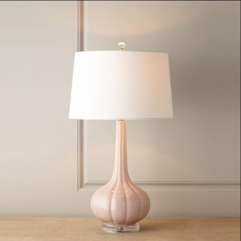 RAVENHALL SLEEK SILHOUETTE TABLE LUMINAIRE