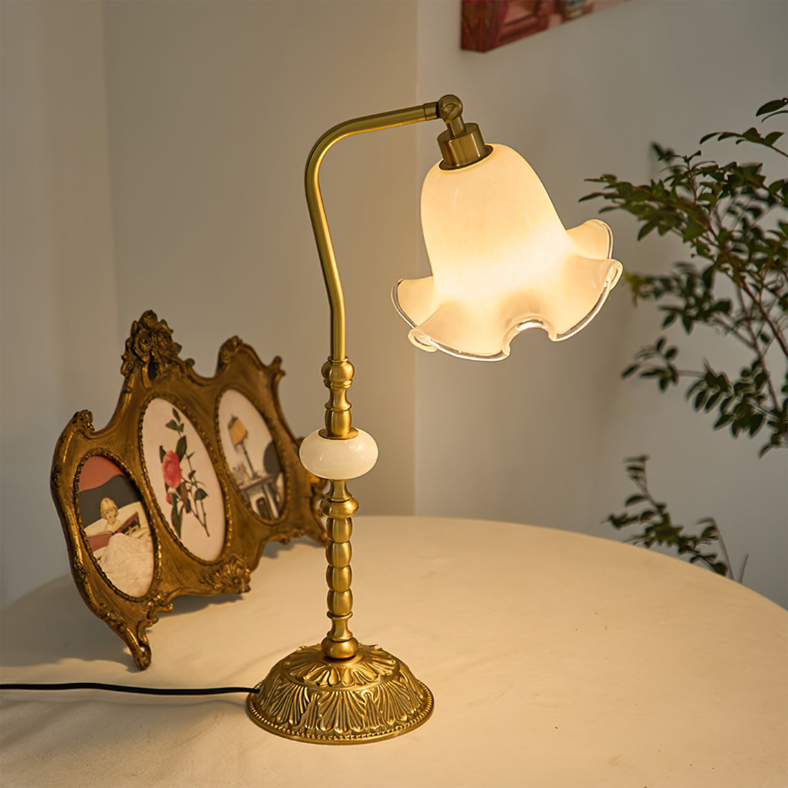 WINTHORPE ARTISANAL GLAZED TABLE LIGHT