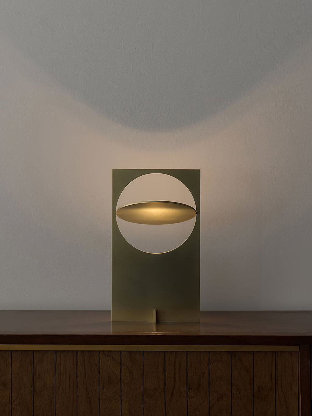WINTHROP WOVEN SHADE TABLE LANTERN