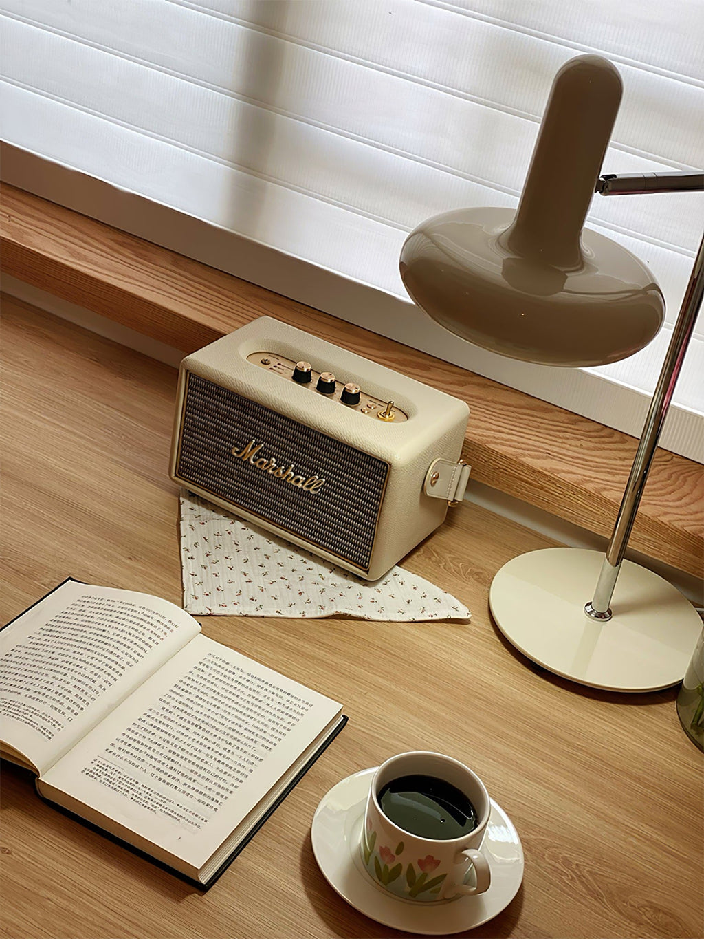 FENWICK GLOWING HORIZON TABLE LANTERN
