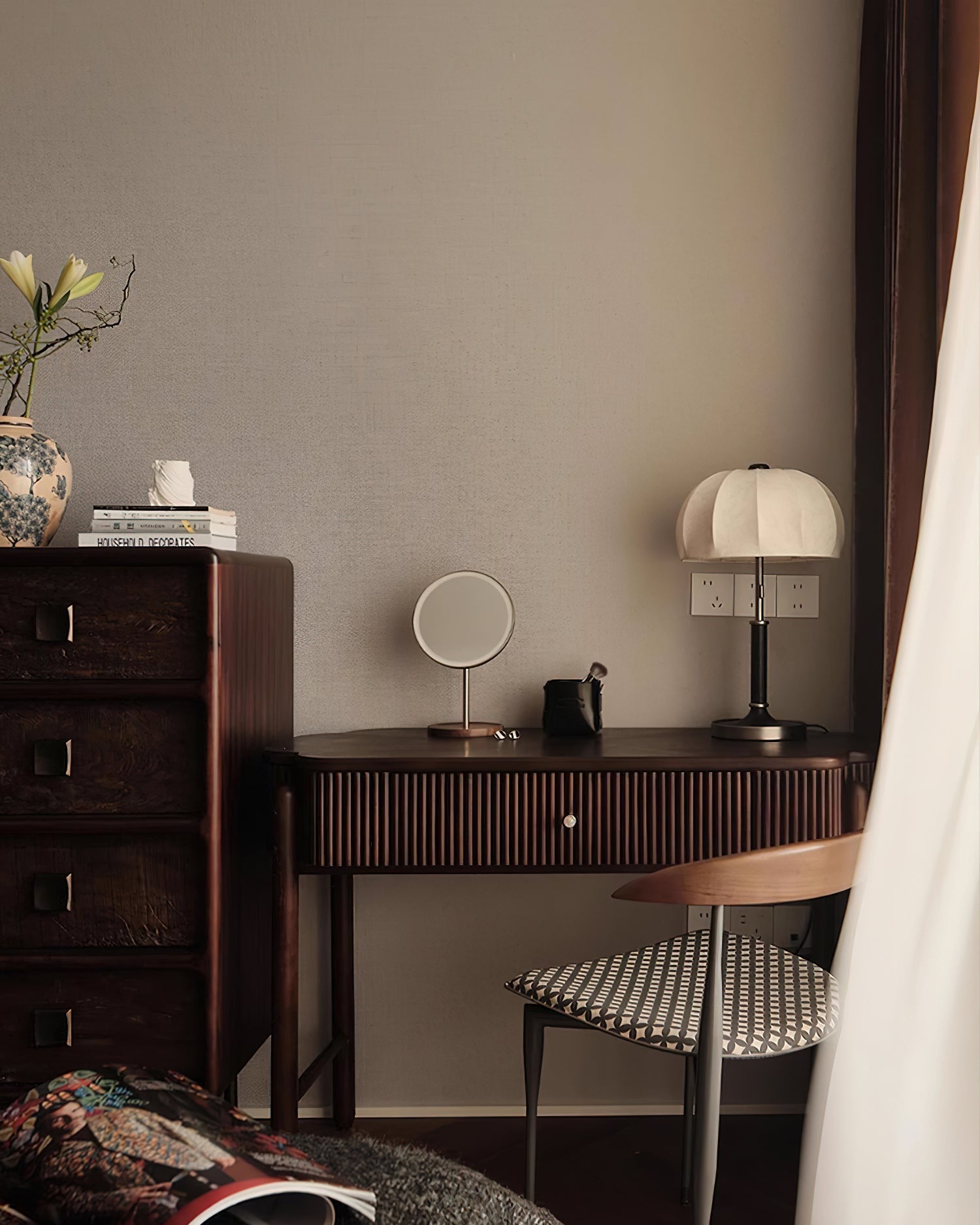 CHARLESTON BLOOM TEXTILE LAMP