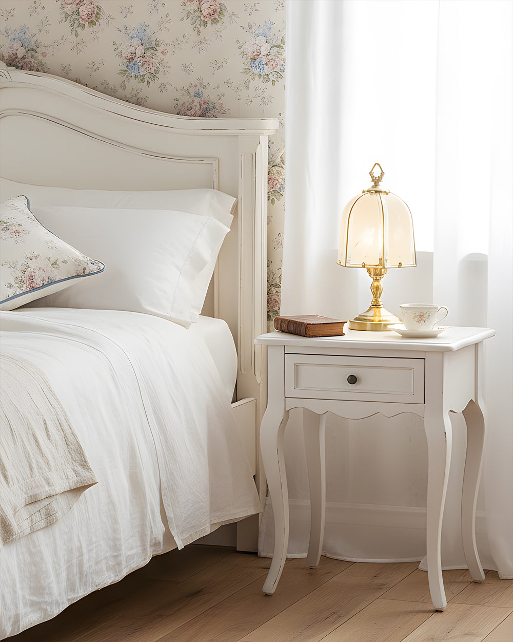 VIOLETTA CRYSTAL FLUTE TABLE LAMP