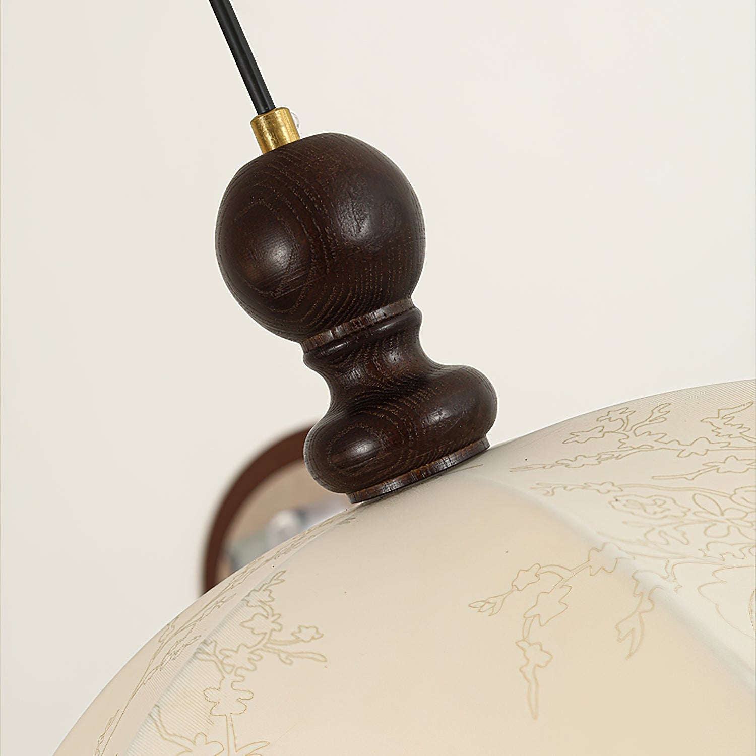CARLISLE HANGING GLASS ILLUMINATOR