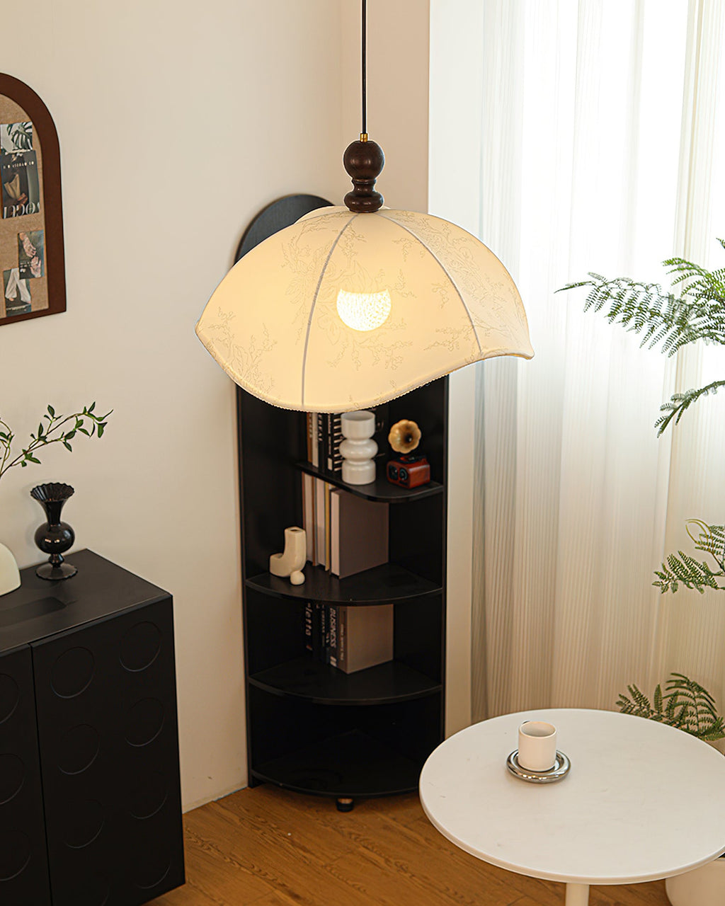 CARLISLE HANGING GLASS ILLUMINATOR