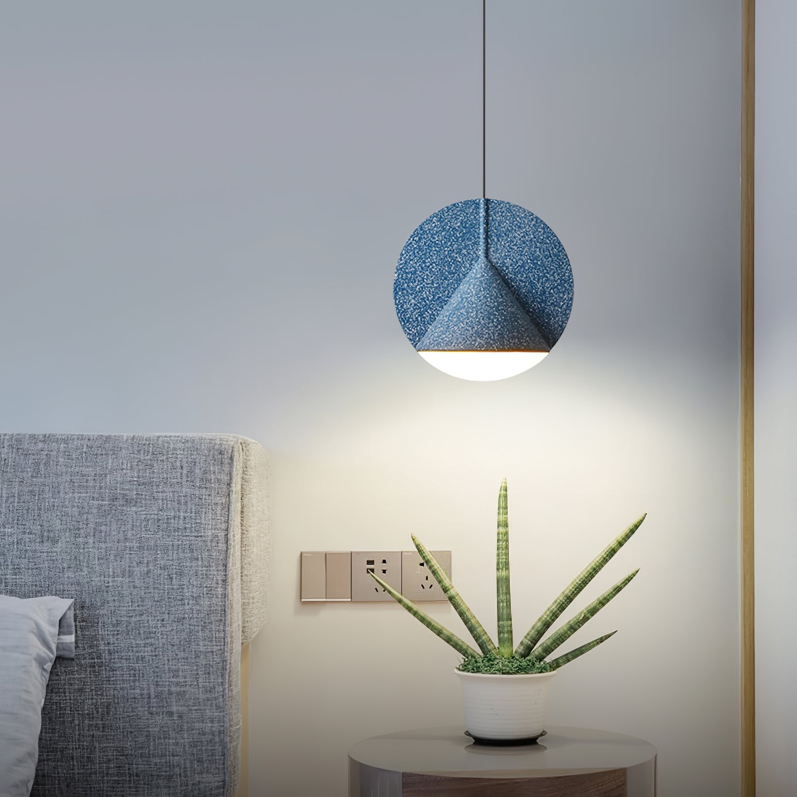 ALDERSON GLOW RESIN HANGING LANTERN