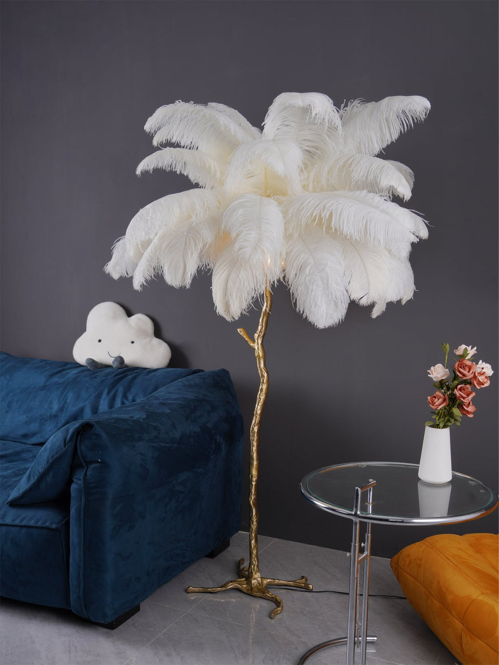 WINDSOR PLUME BRASS LAMP