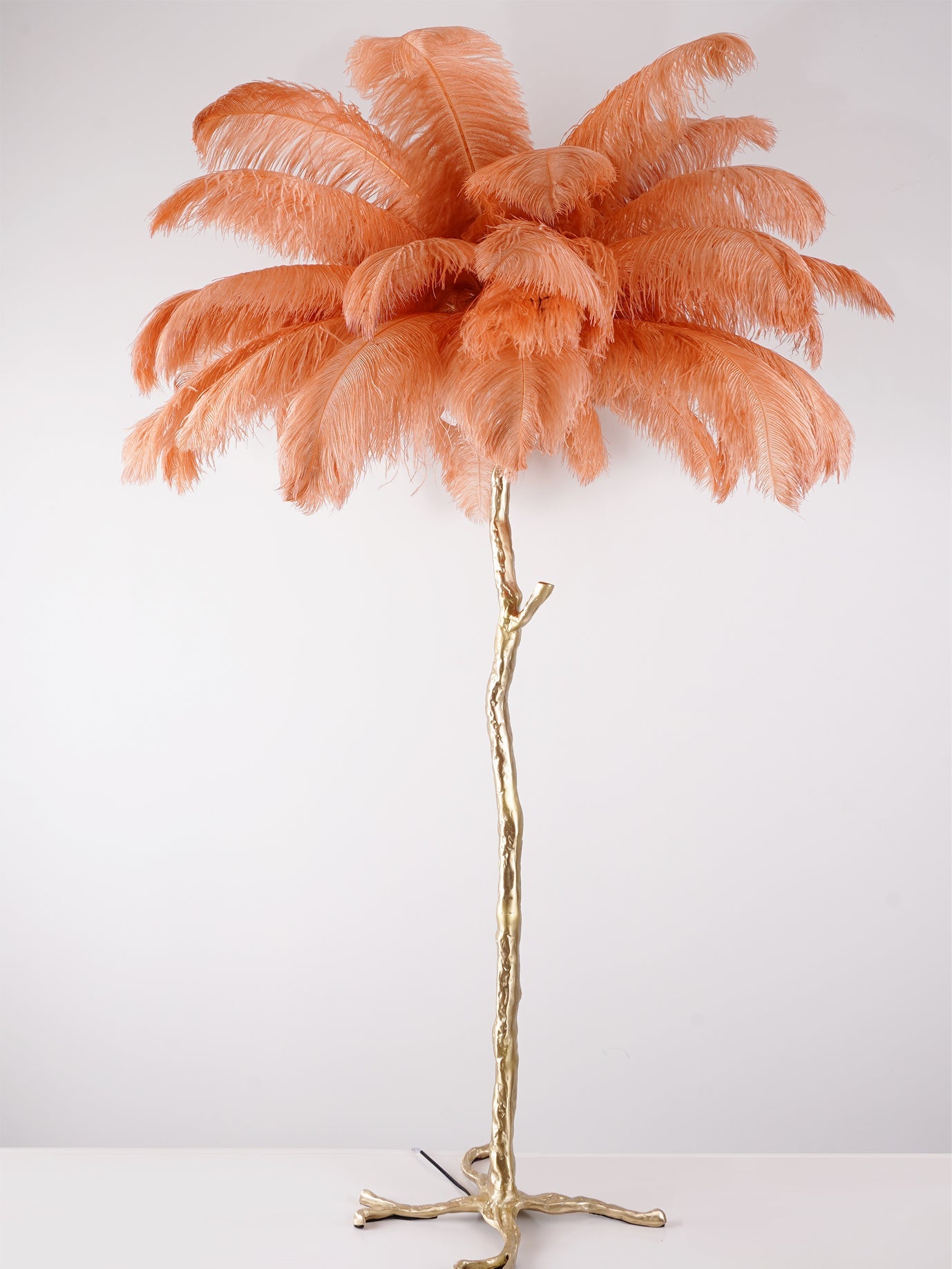 WINDSOR PLUME BRASS LAMP