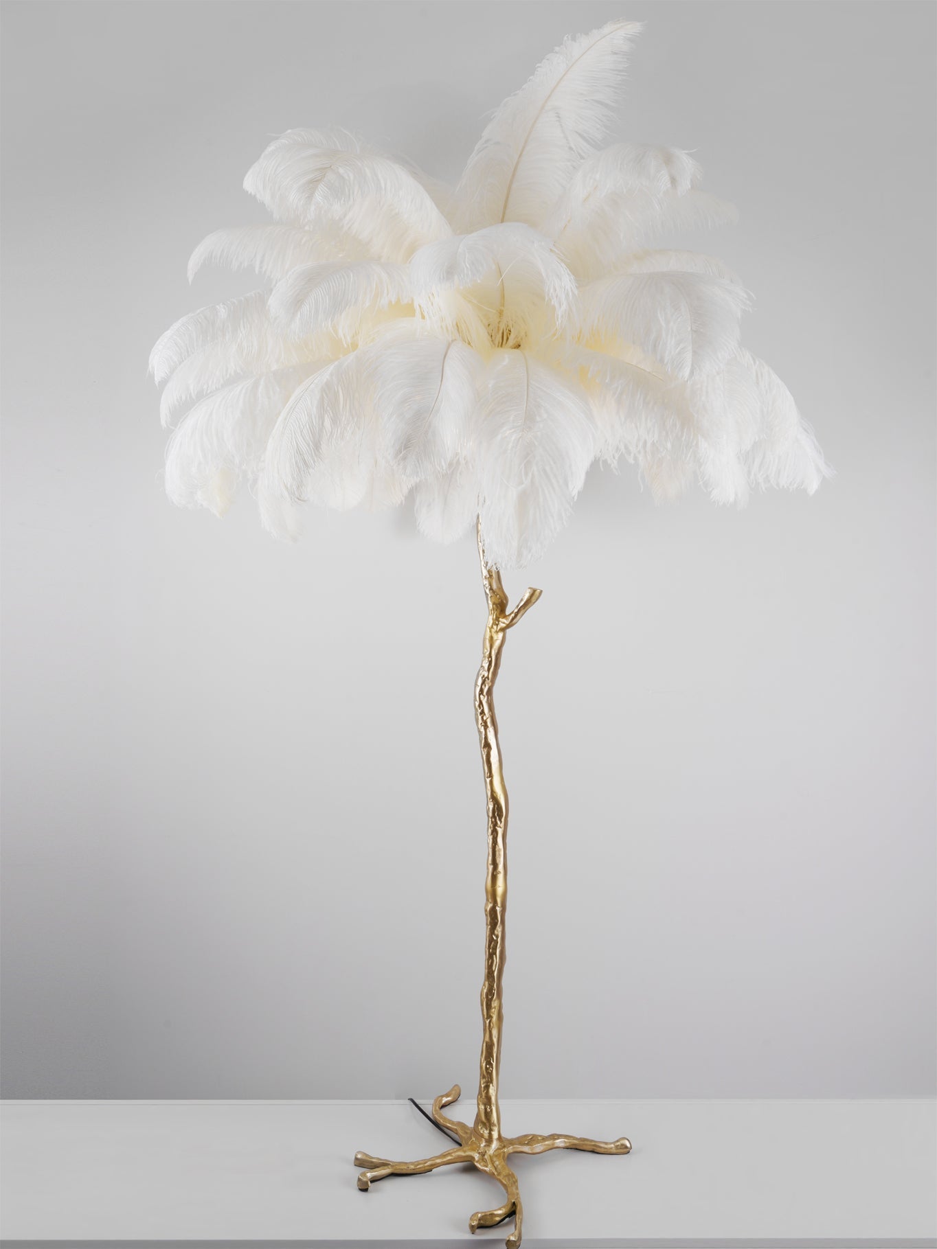 WINDSOR PLUME BRASS LAMP