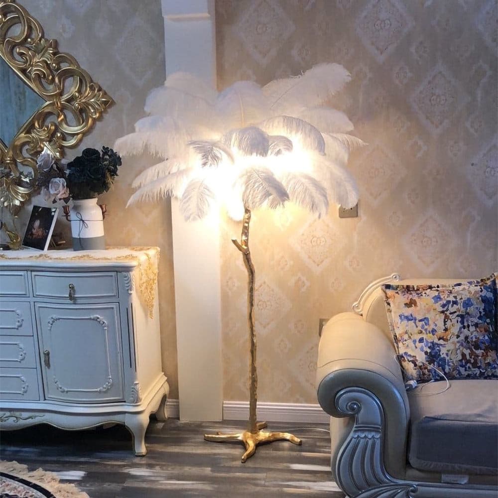 WINDSOR PLUME BRASS LAMP