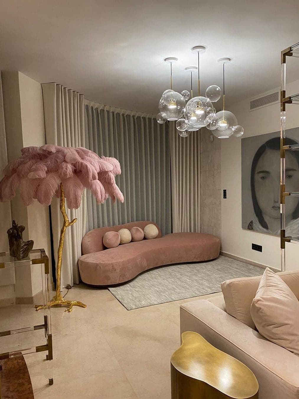WINDSOR PLUME BRASS LAMP