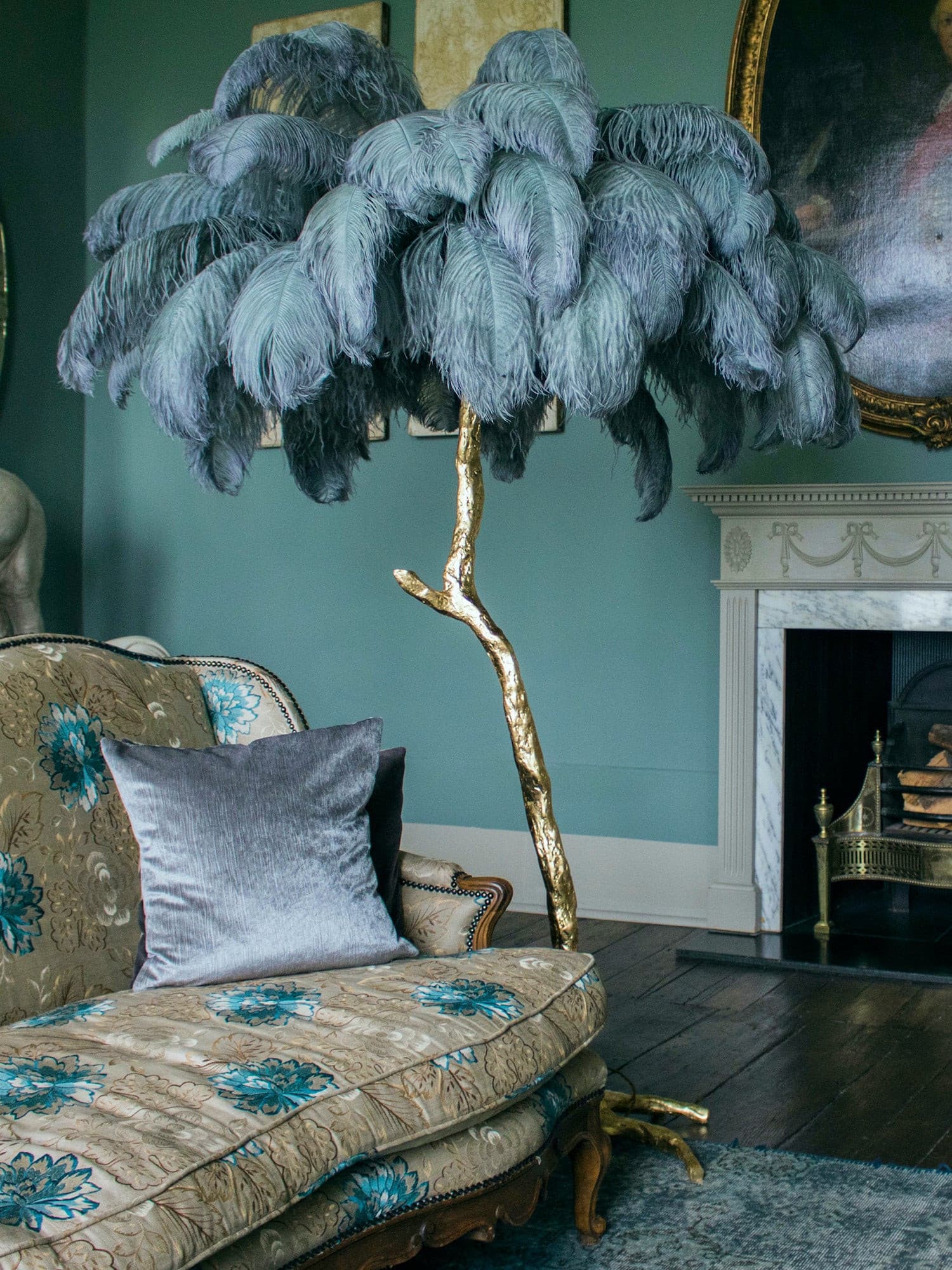 WINDSOR PLUME BRASS LAMP