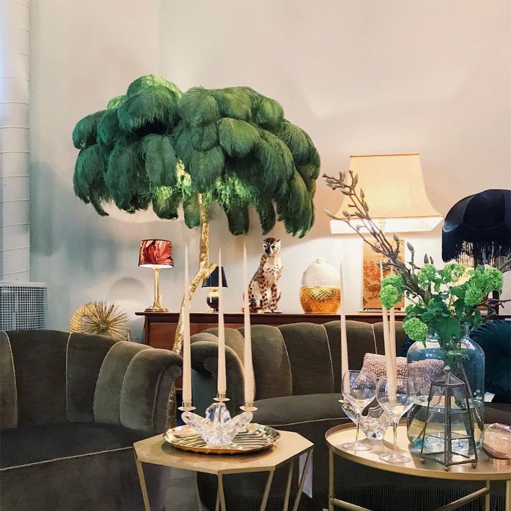 WINDSOR PLUME BRASS LAMP
