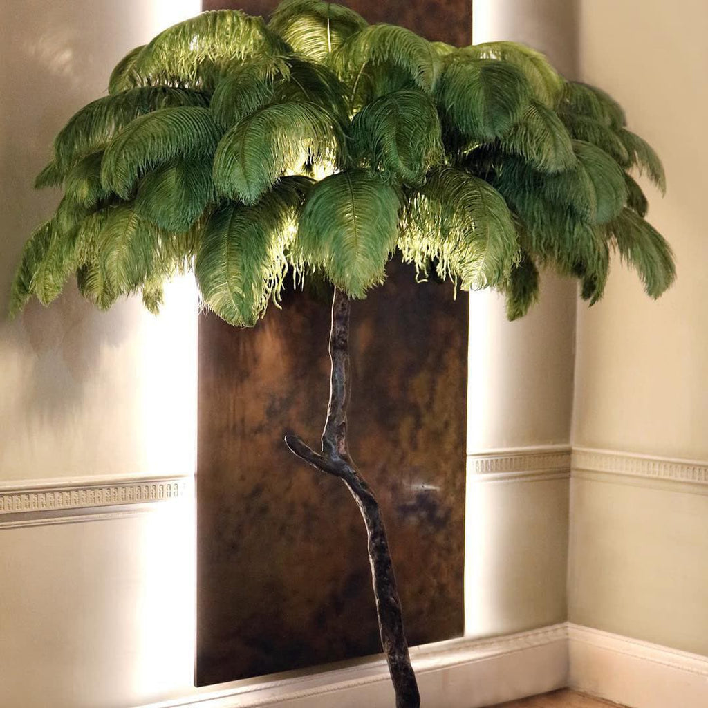 WINDSOR PLUME BRASS LAMP