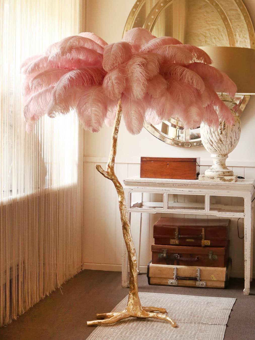 WINDSOR PLUME BRASS LAMP