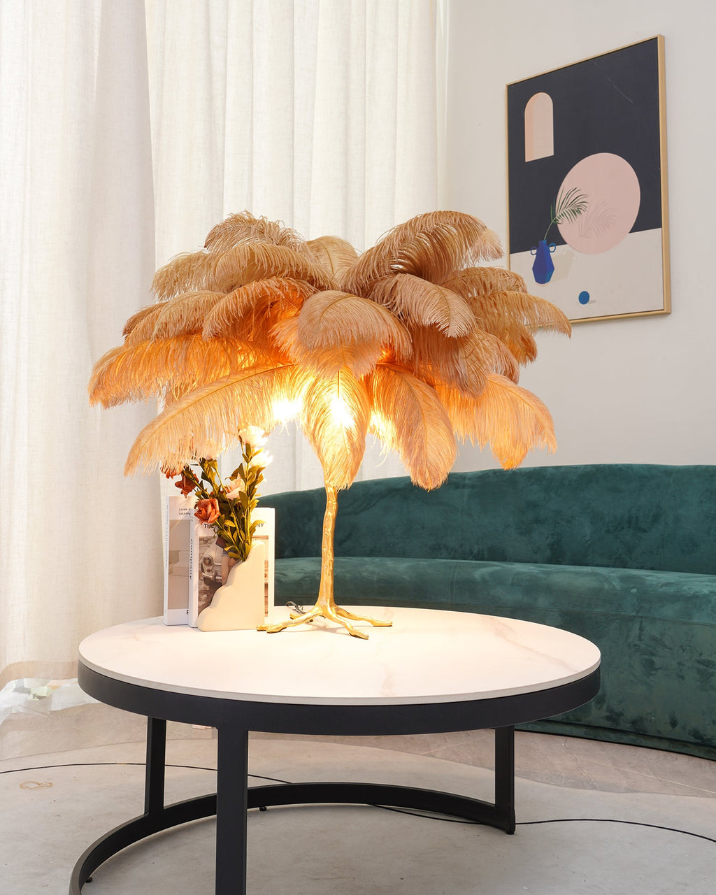 VIVIENNE PLUME ILLUMINATED STAND