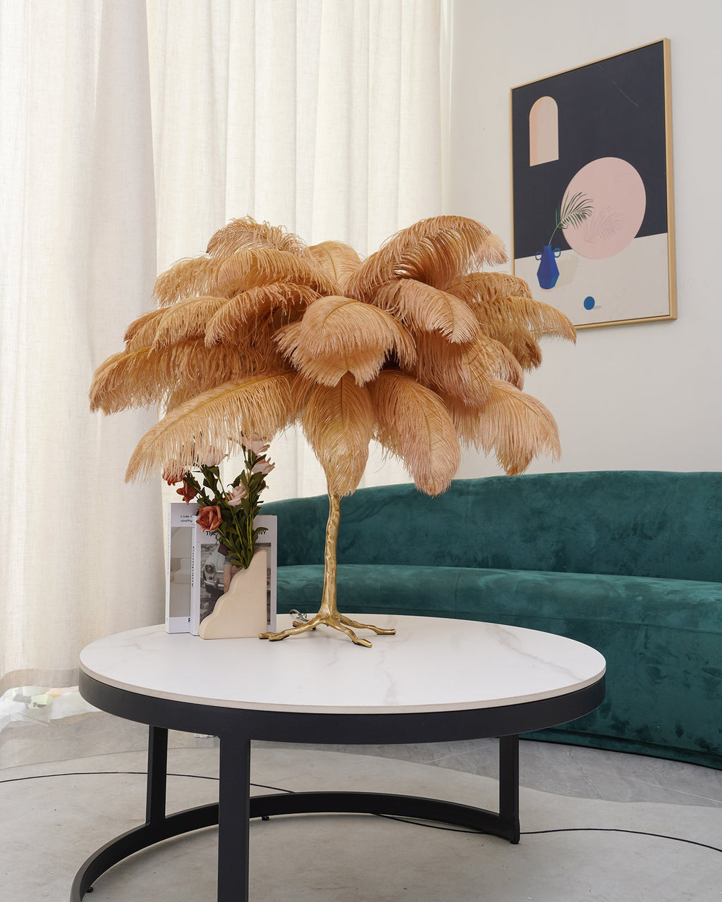 VIVIENNE PLUME ILLUMINATED STAND