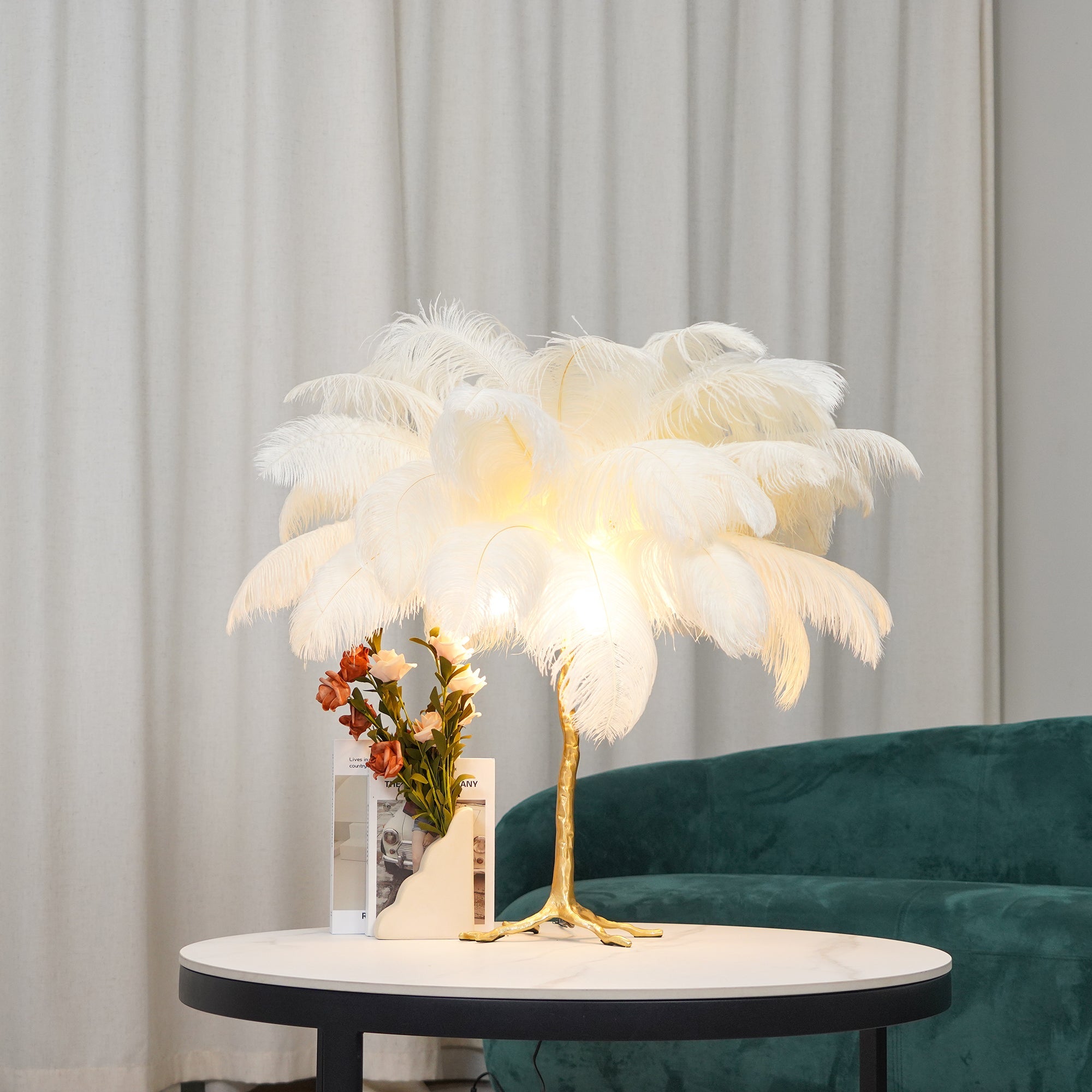 VIVIENNE PLUME ILLUMINATED STAND