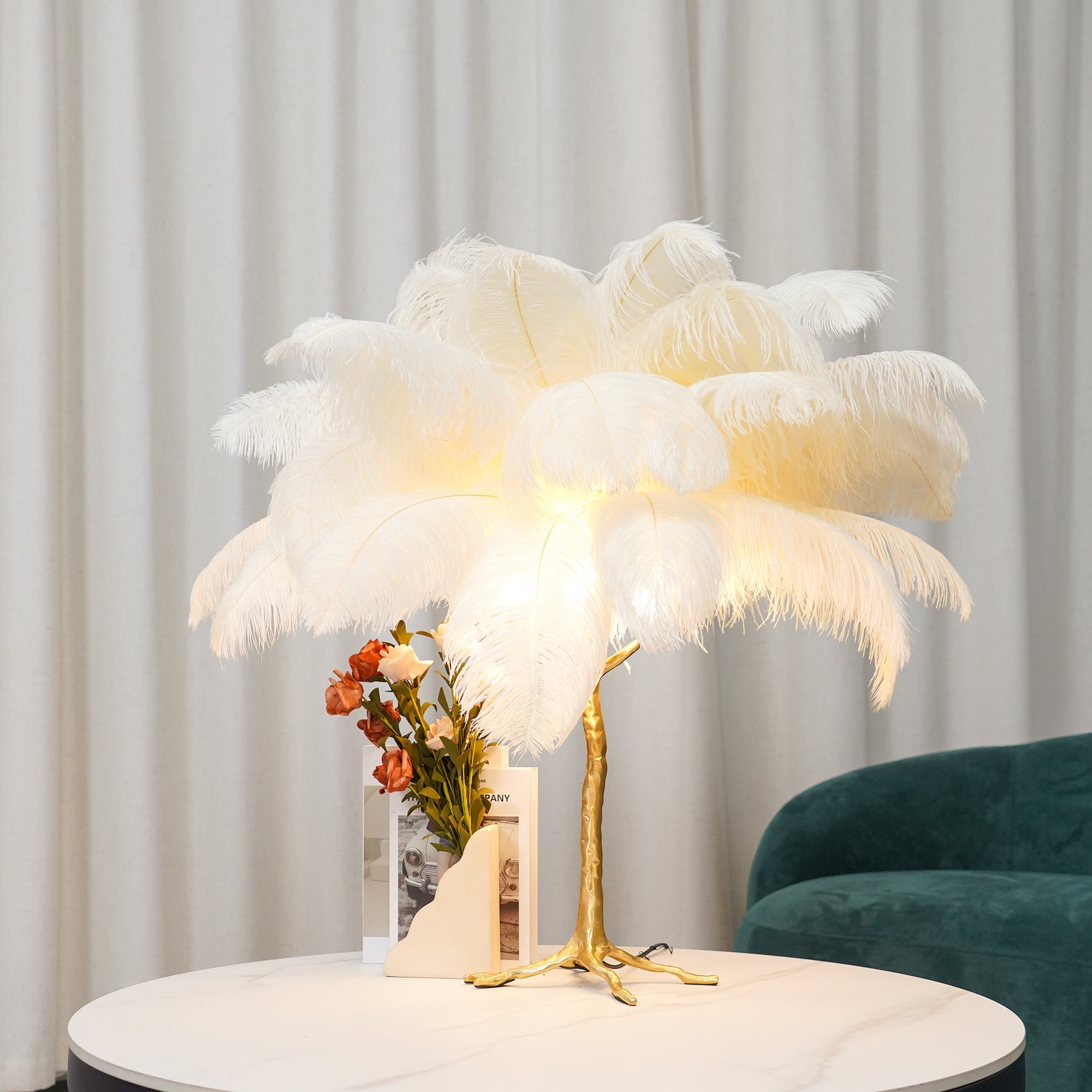 VIVIENNE PLUME ILLUMINATED STAND