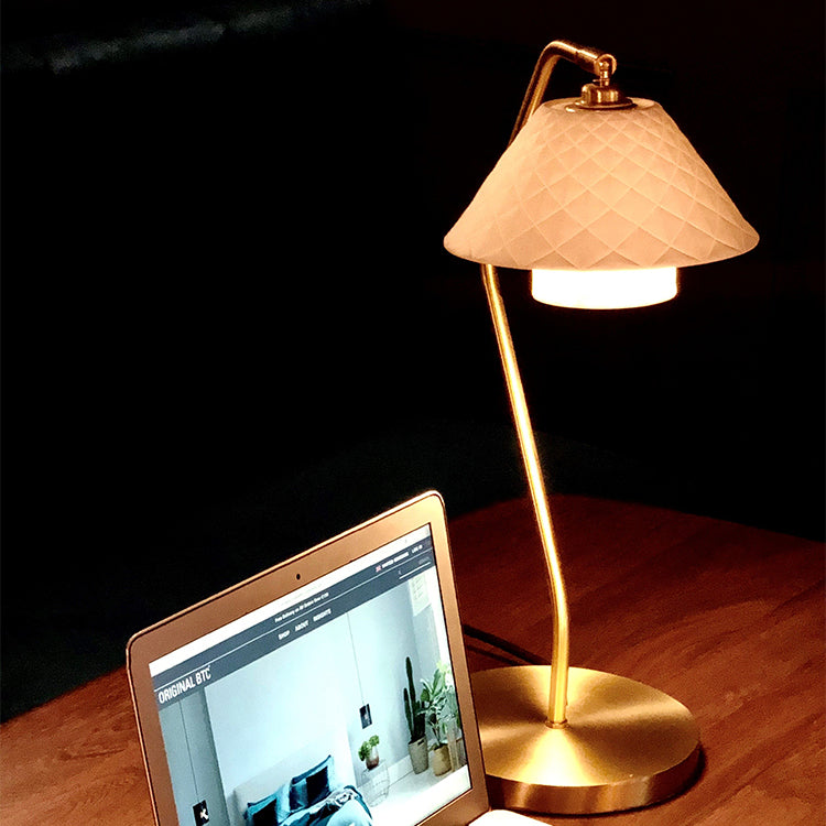 Beaumont Twin Shade Illuminator