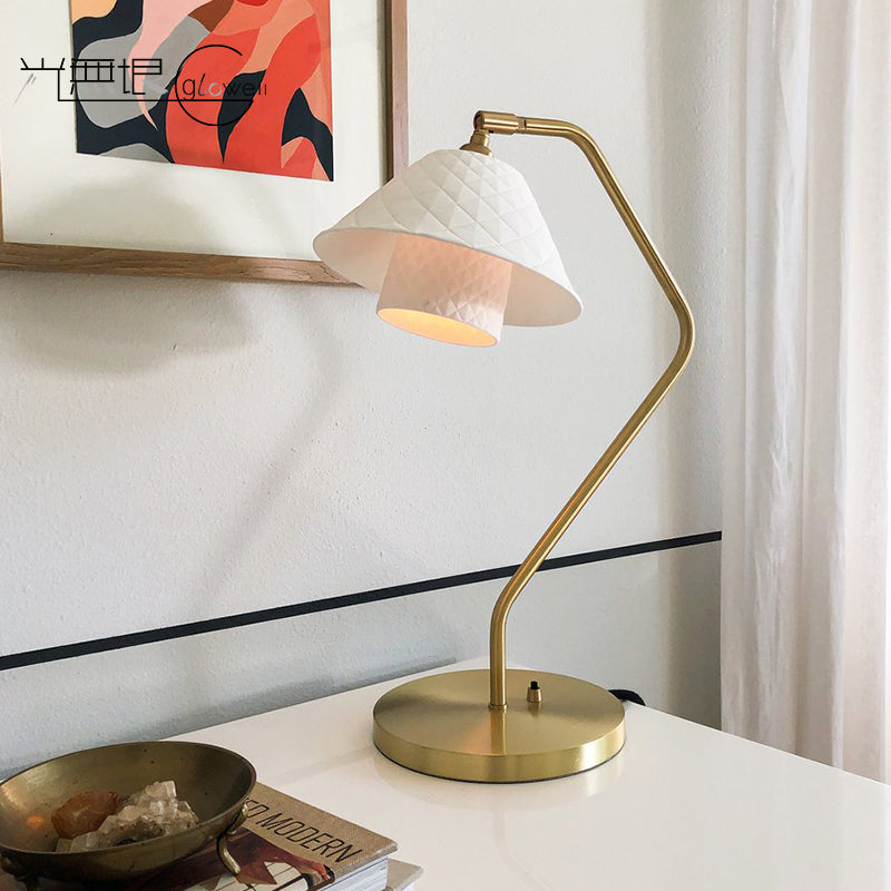 Beaumont Twin Shade Illuminator