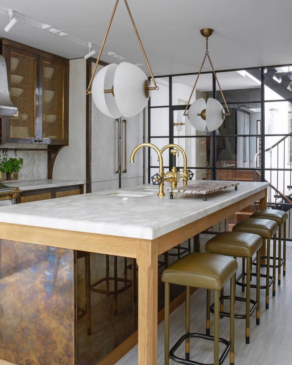 WINTHORPE PEARLIZED GLASS PENDANT LIGHT