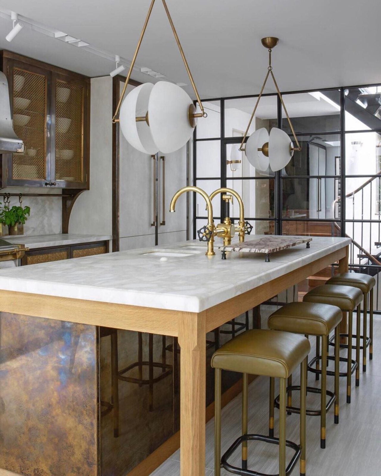 WINTHORPE PEARLIZED GLASS PENDANT LIGHT