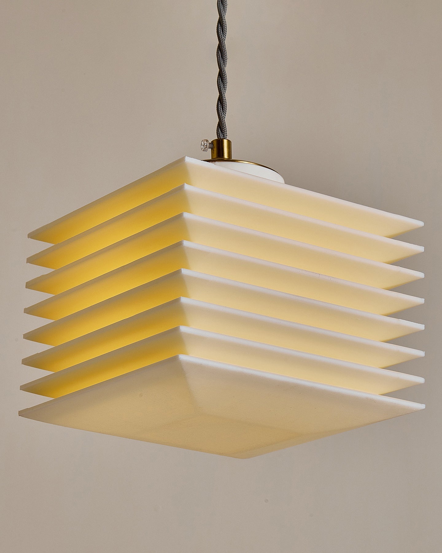 WINDSOR ORIENTAL INFLUENCE HANGING LANTERN