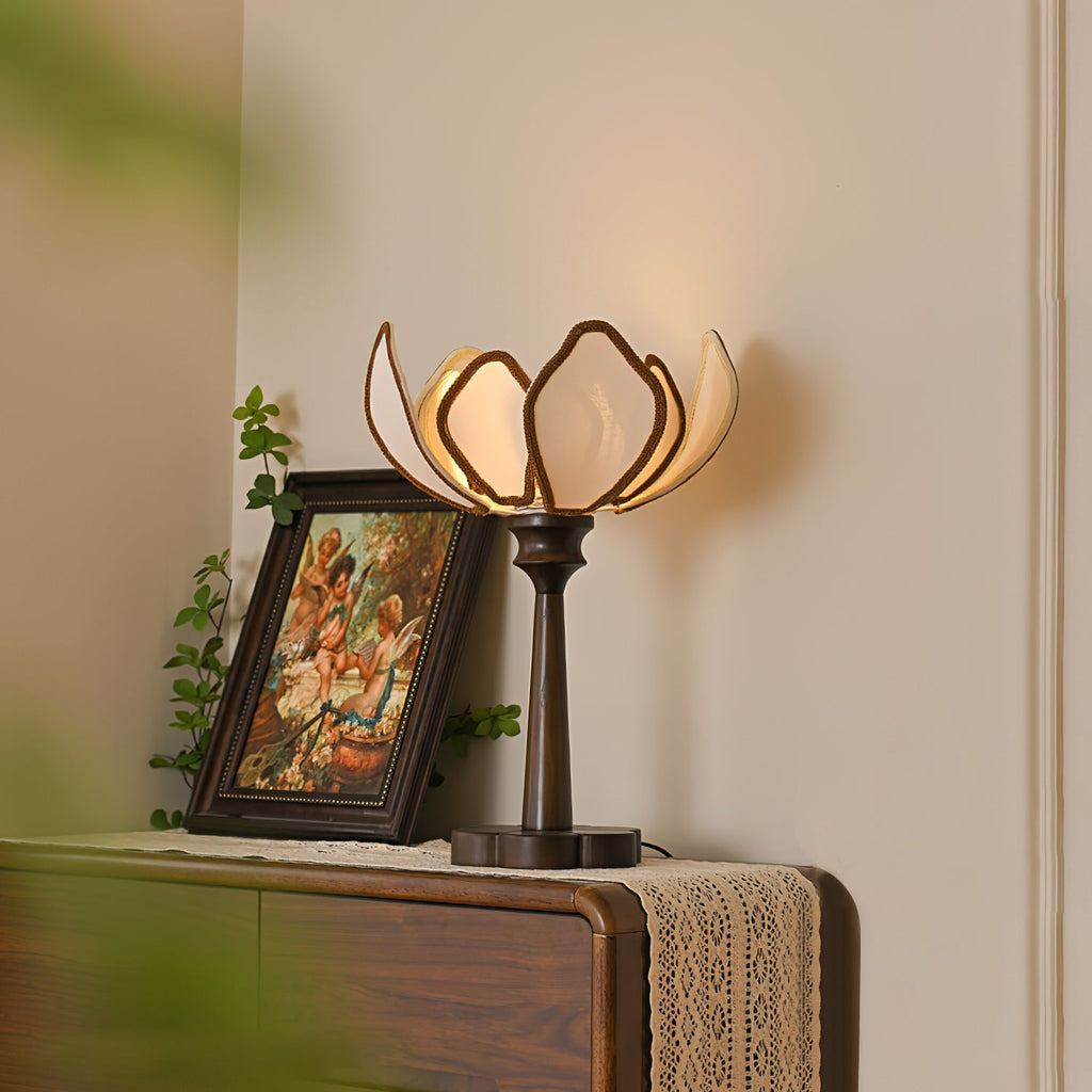 Fitzwilliam Vintage Ceramic Glow Lamp