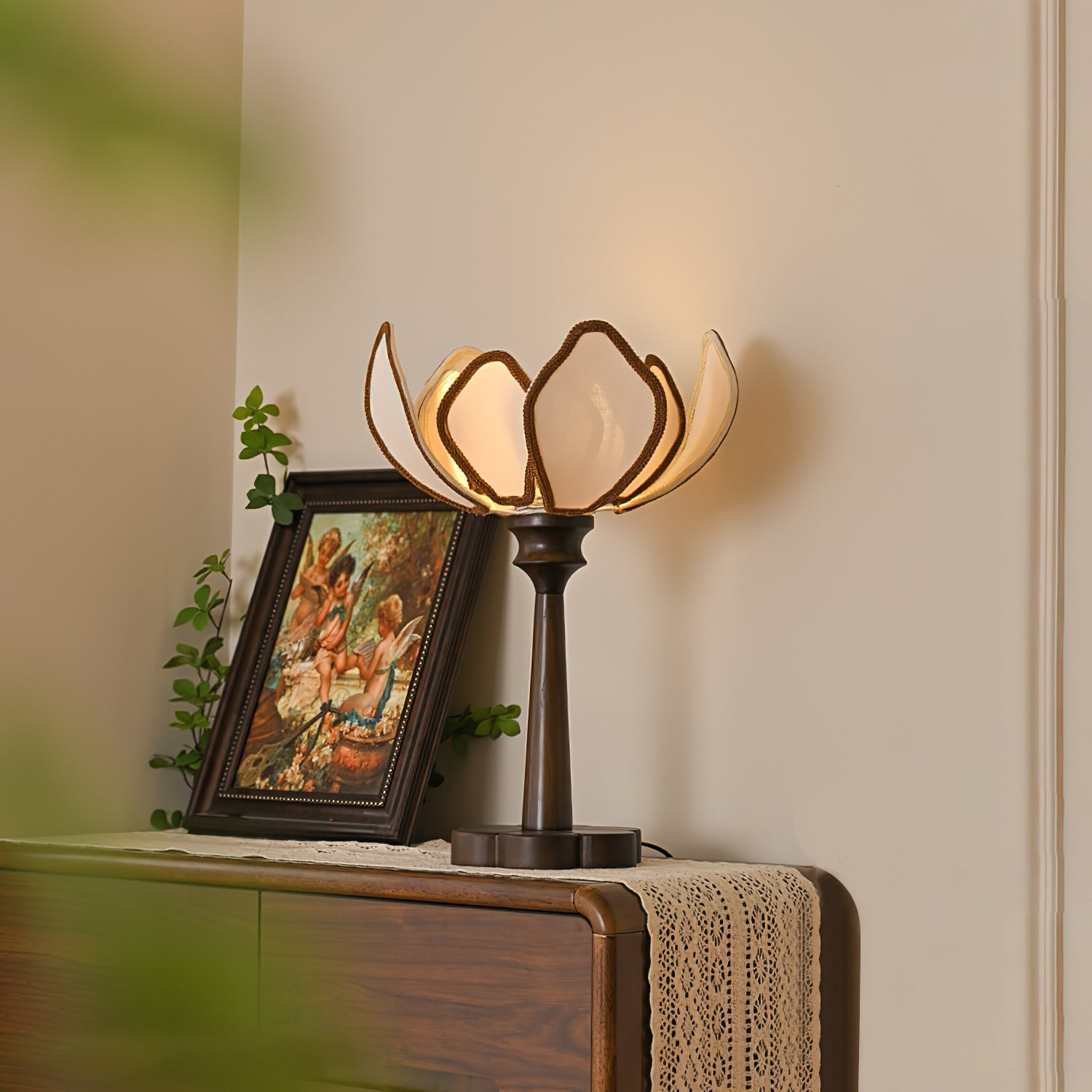 Fitzwilliam Vintage Ceramic Glow Lamp