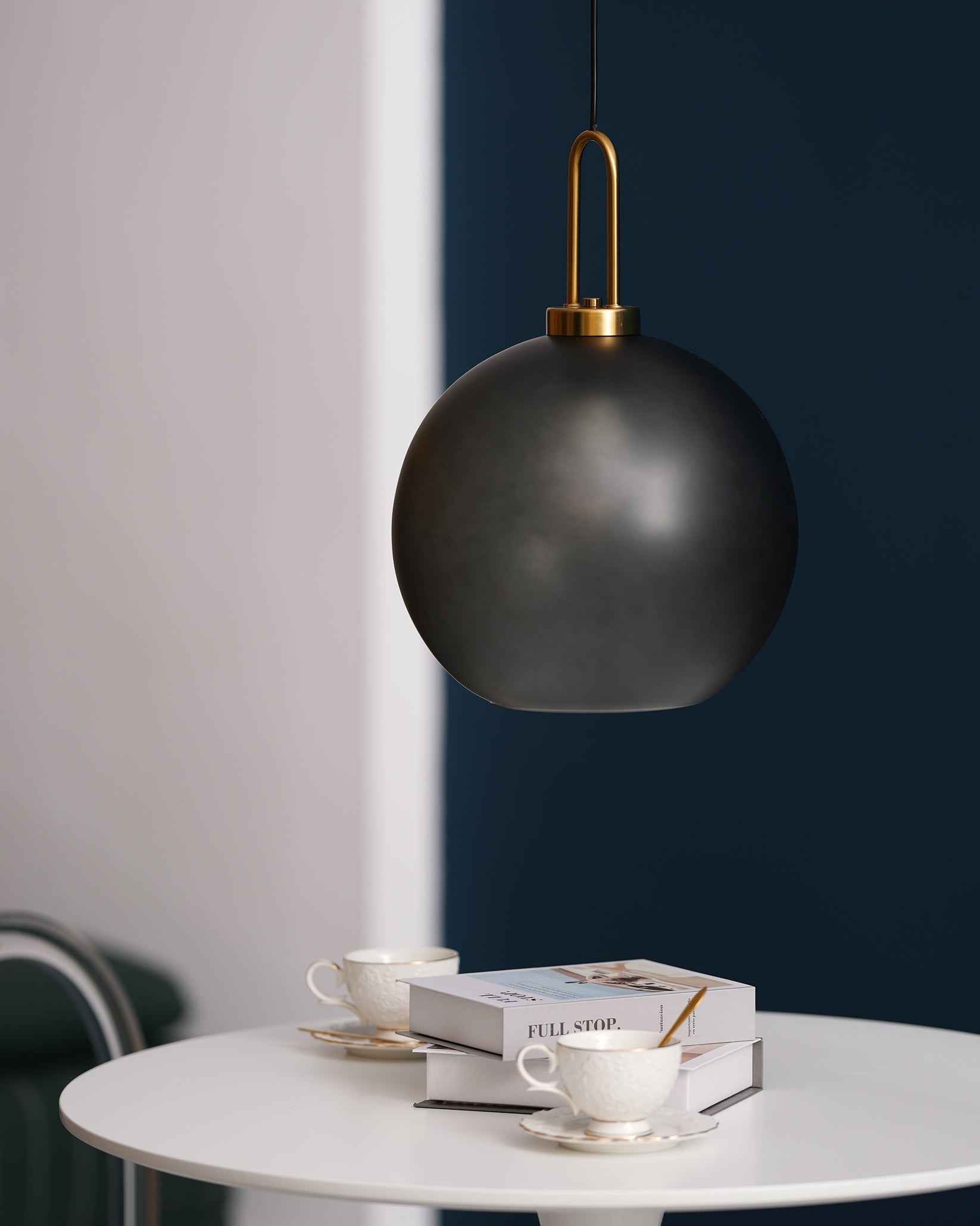 WINTHORPE CRYSTAL DROPLET HANGING LIGHT