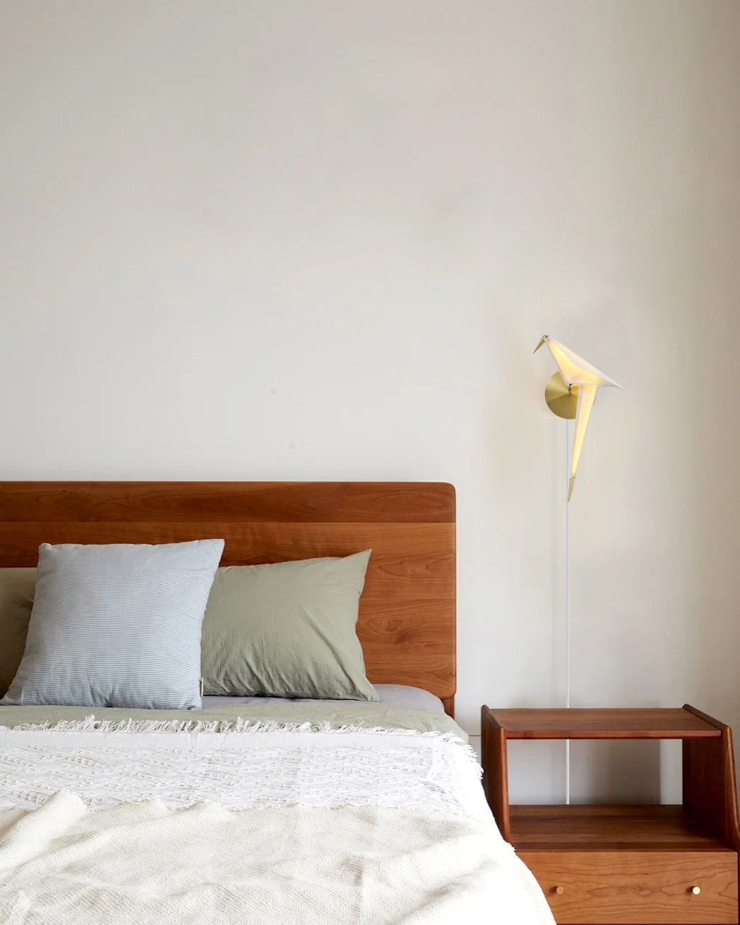 WHIMSEY AVIAN PLUG-IN WALL SCONCE