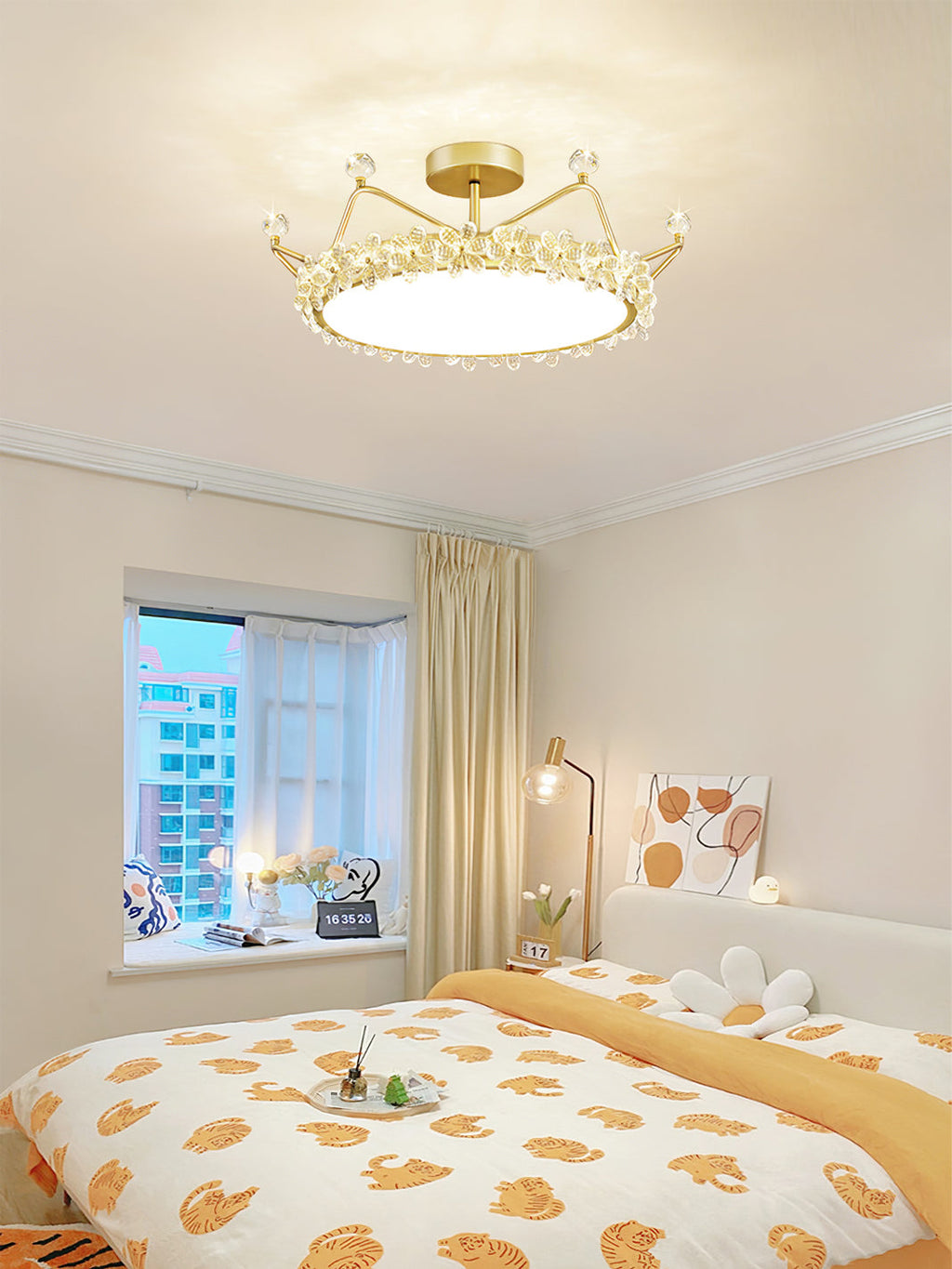 FLORENTINE BLOOM CEILING ILLUMINATOR