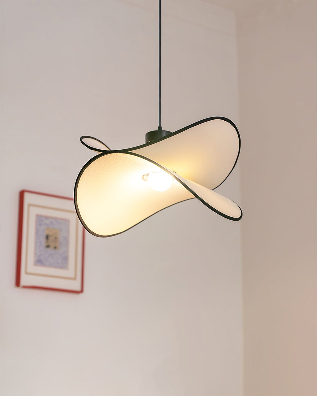 FLORENTINE SILK PETAL HANGING LANTERN