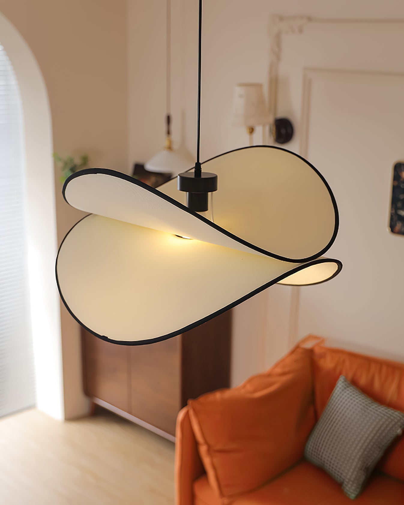 FLORENTINE SILK PETAL HANGING LANTERN
