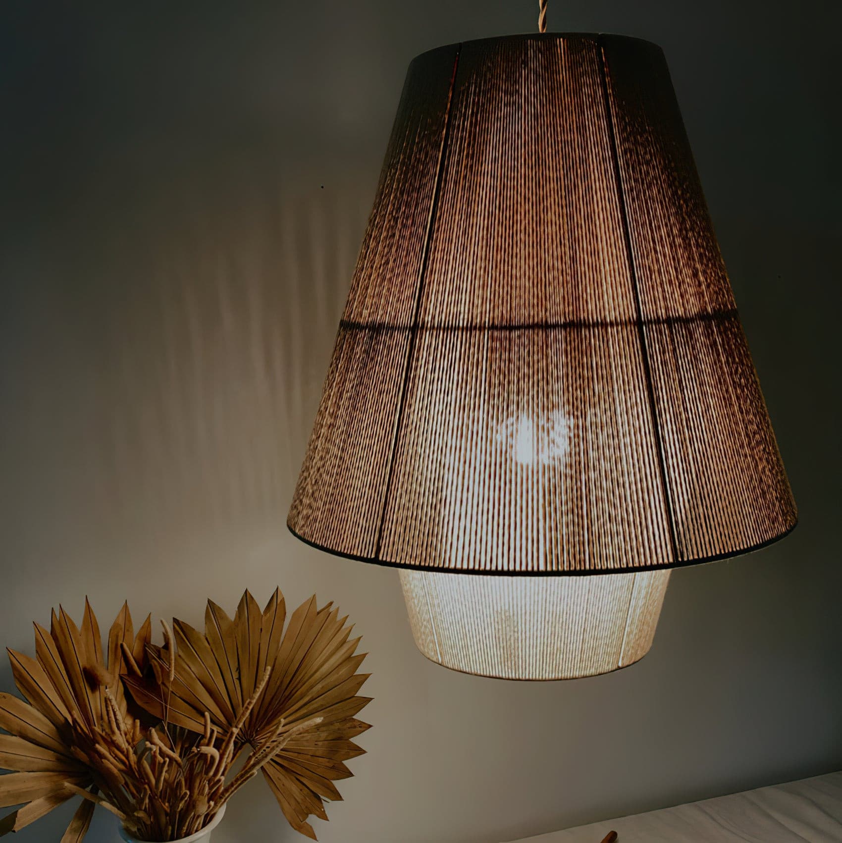 THISTLEWOOD MINIMALIST HANGING LANTERN