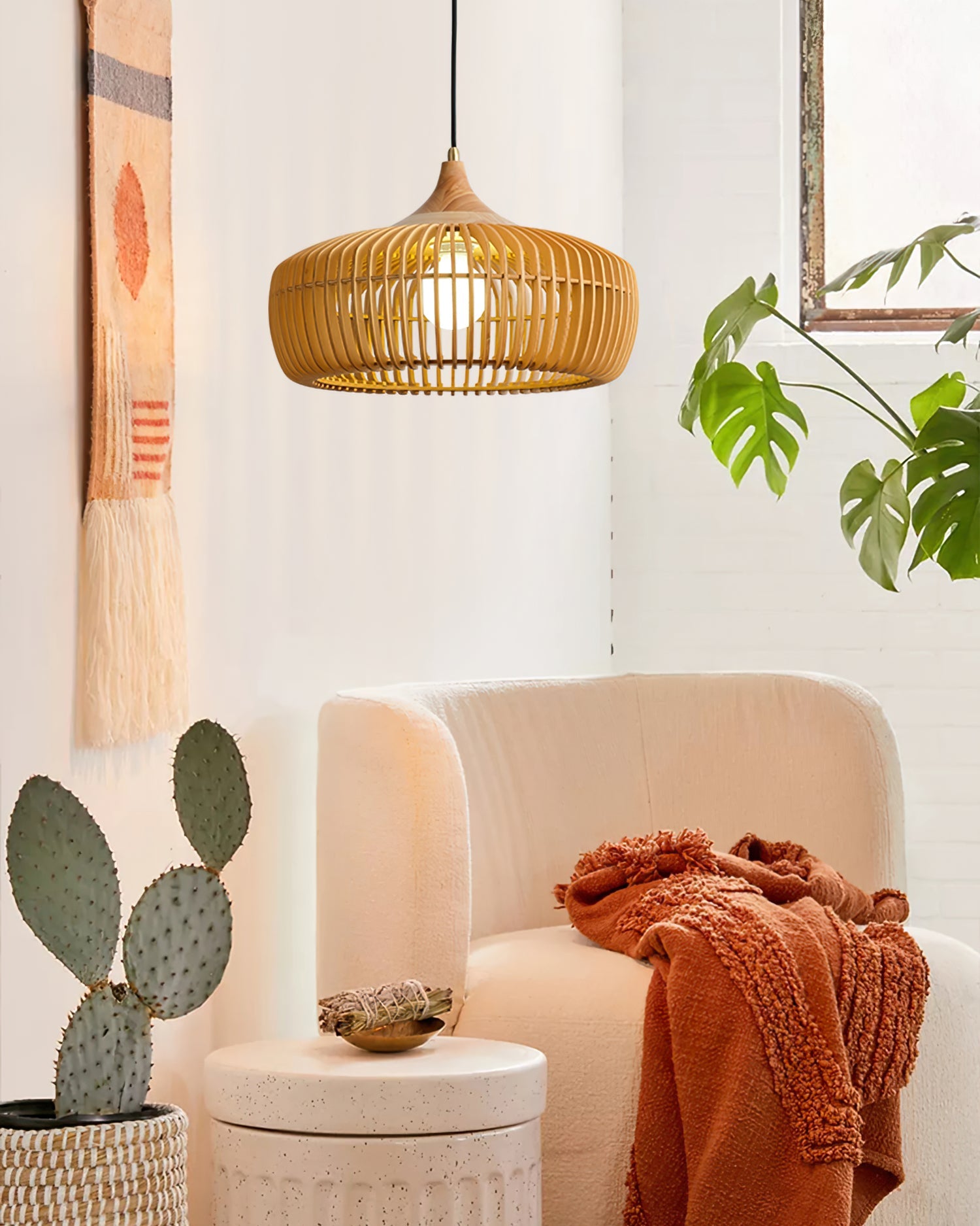 RAVENSHIRE VINTAGE GLASS HANGING LANTERN