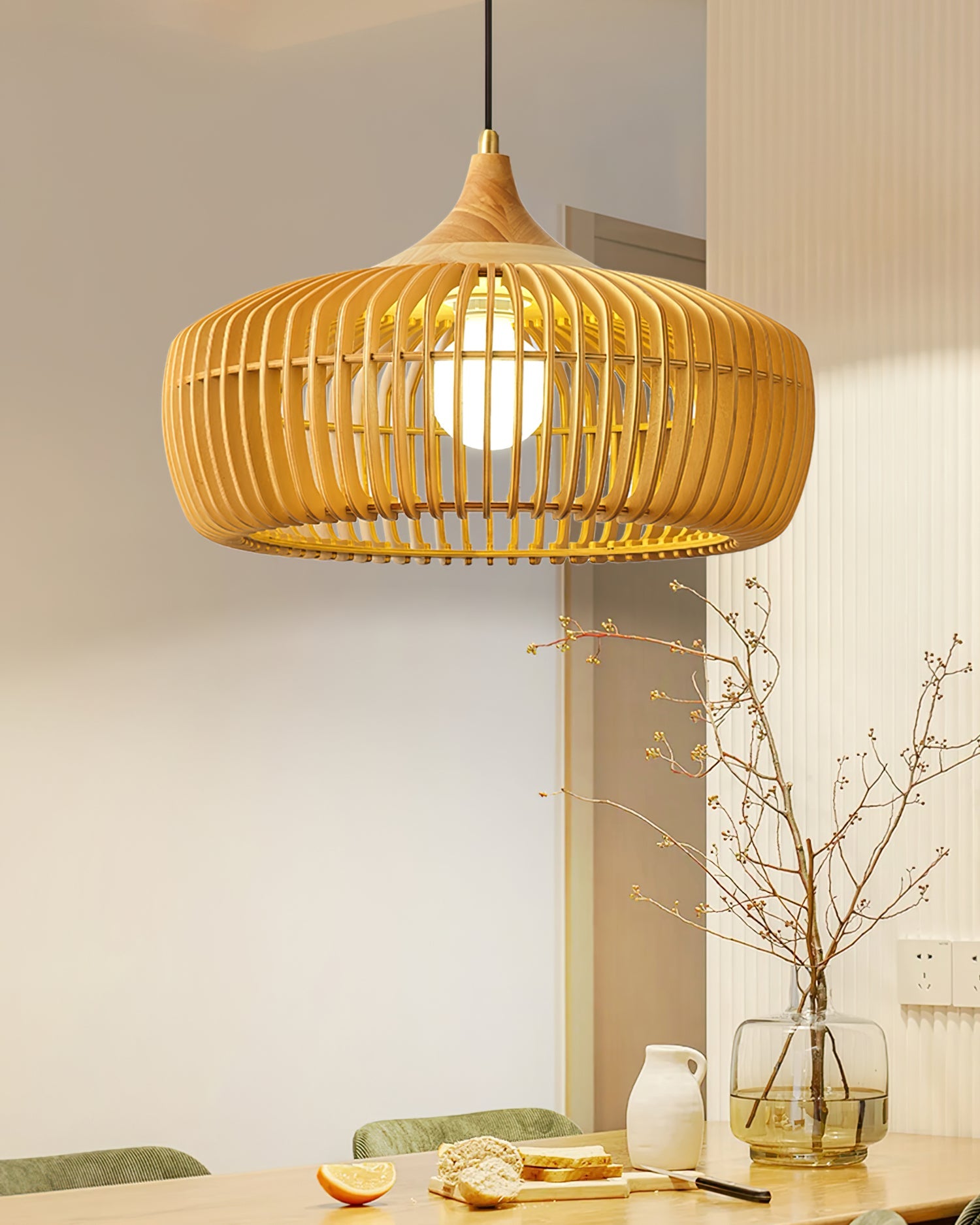 RAVENSHIRE VINTAGE GLASS HANGING LANTERN